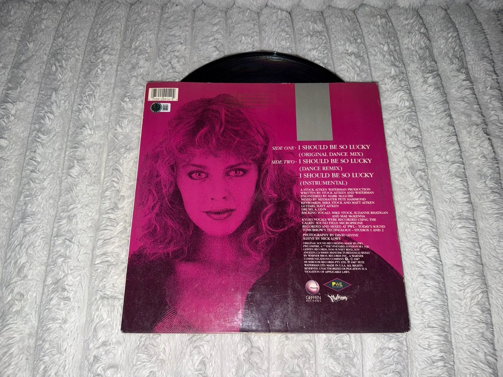 Kylie Minogue I Should Be So Lucky vinyl Signed BECKETT COA POP MUSIC, image 2