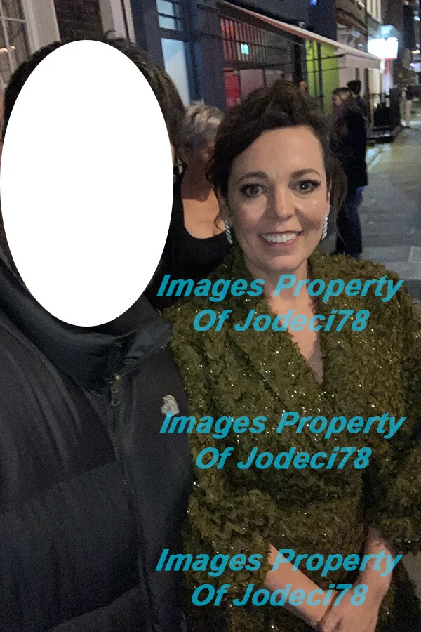 Olivia Colman — Olivia Colman Signed Autographed The Favourite 8x10 Photo PROOF ACOA C, изображение 3