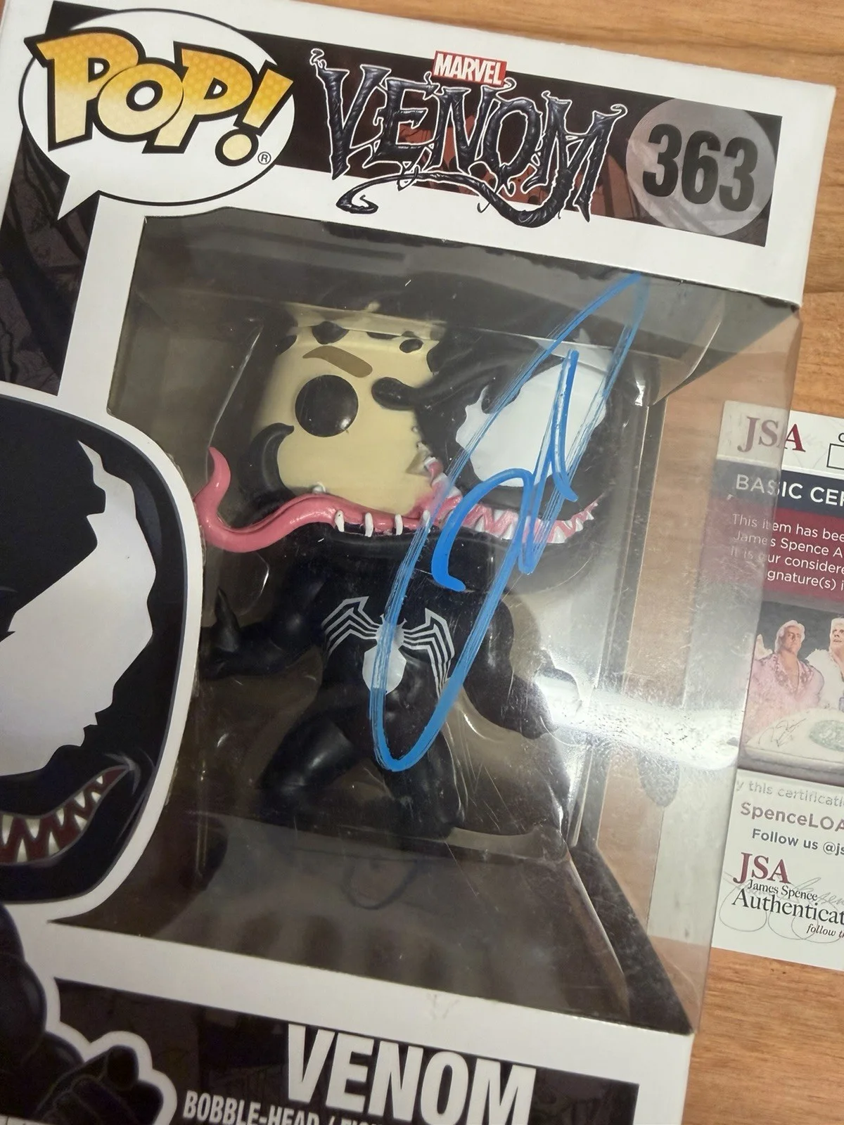 Tom Hardy — Tom Hardy Signed Venom Funko Pop 363 Marvel Authentic Autograph JSA COA Bane, image 2