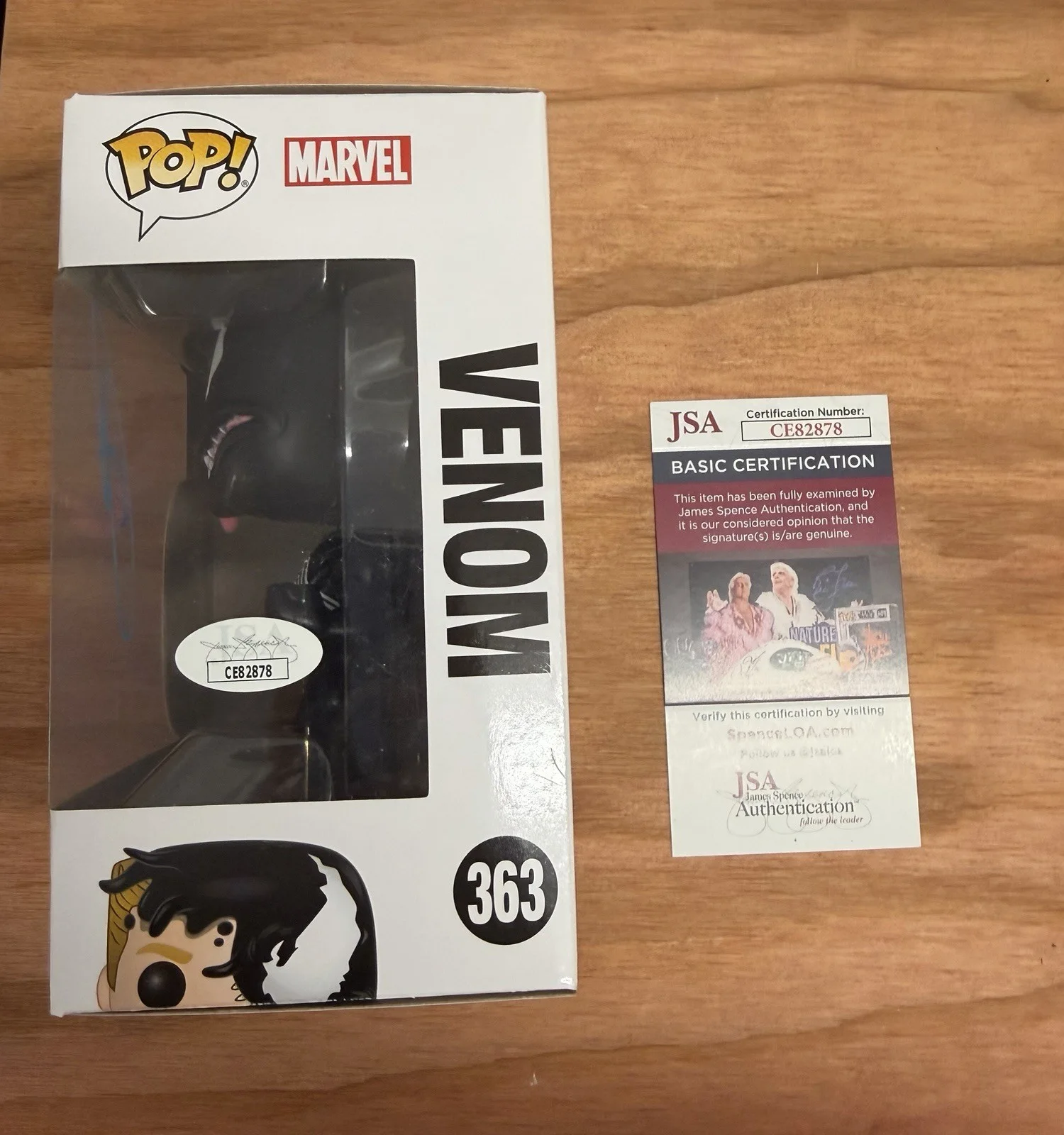 Tom Hardy — Tom Hardy Signed Venom Funko Pop 363 Marvel Authentic Autograph JSA COA Bane, image 3