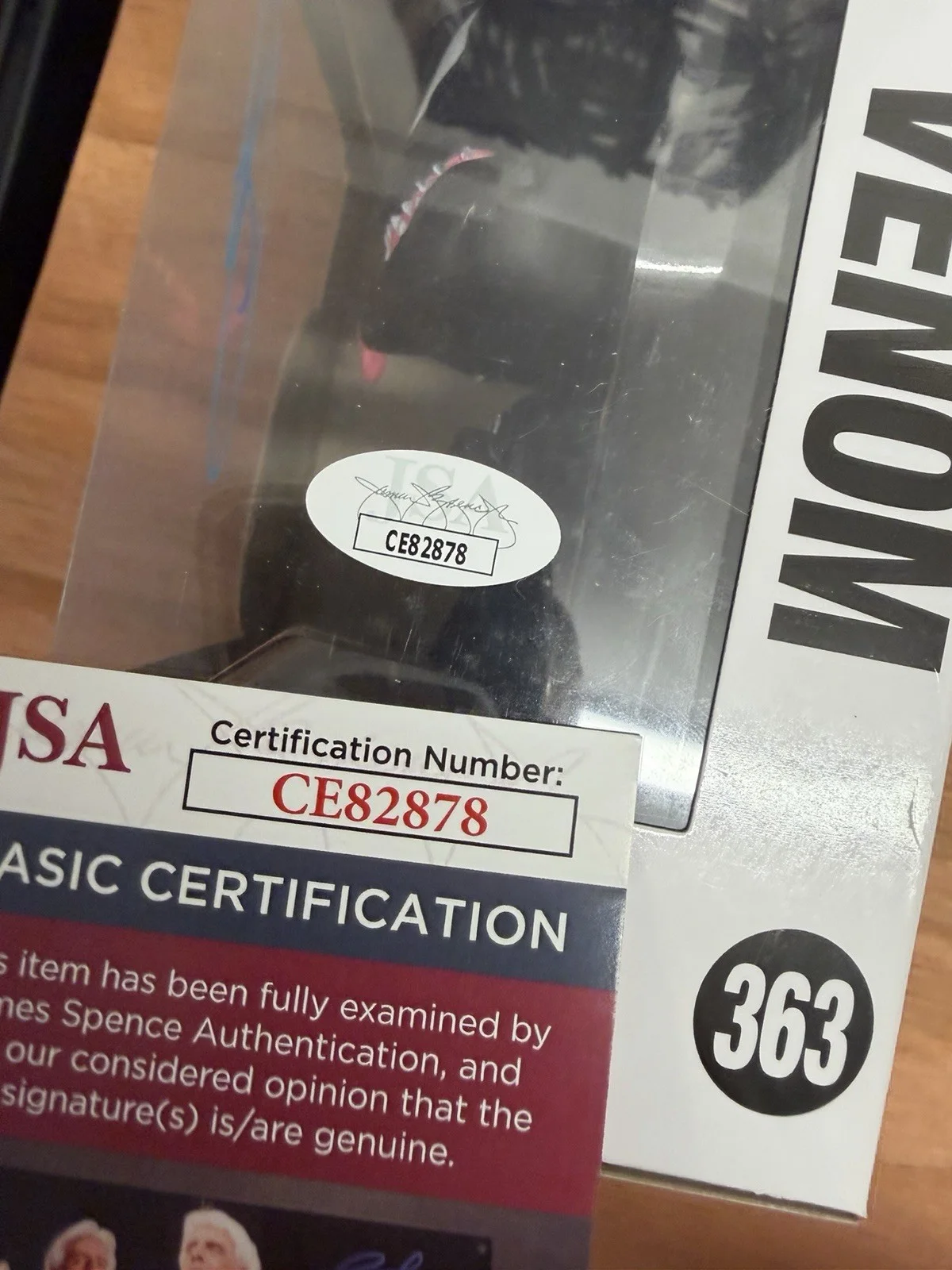 Tom Hardy — Tom Hardy Signed Venom Funko Pop 363 Marvel Authentic Autograph JSA COA Bane, image 4