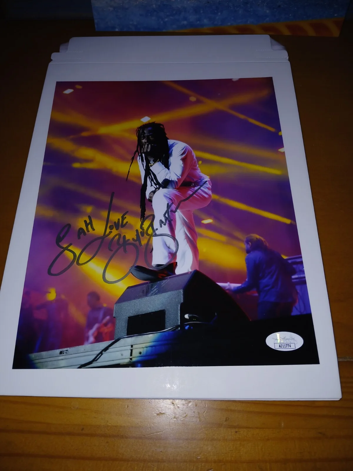 BUJU BANTON — BUJU BANTON SIGNED AUTOGRAPH 8X10 PHOTO JSA COA RARE, изображение 2