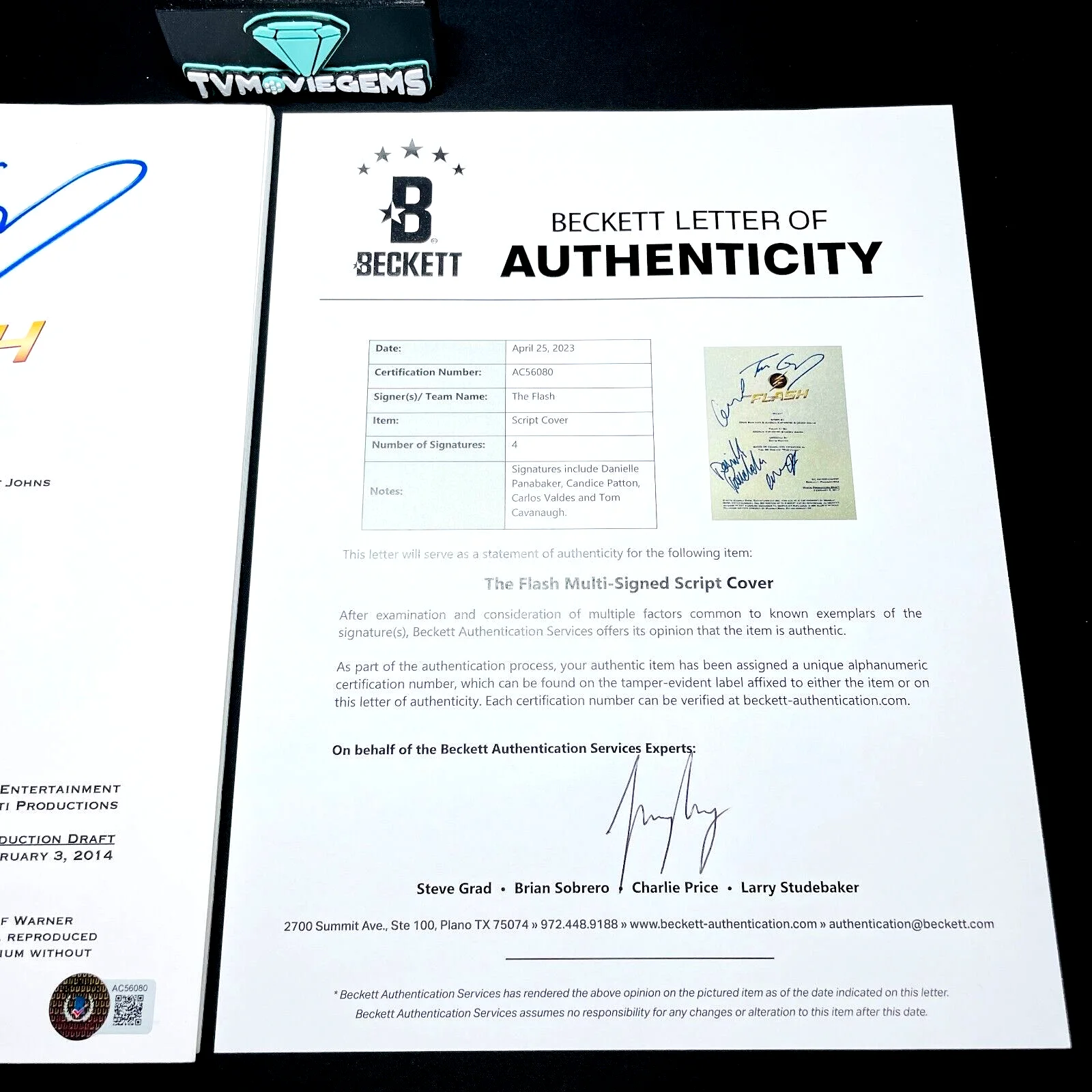 Danielle Panabaker, Candice Patton, Carlos Valdes, Tom Cavanau — THE FLASH SIGNED PILOT SCRIPT BY 4 CAST MEMBERS TOM CAVANAUGH w/ BECKETT COA, image 3