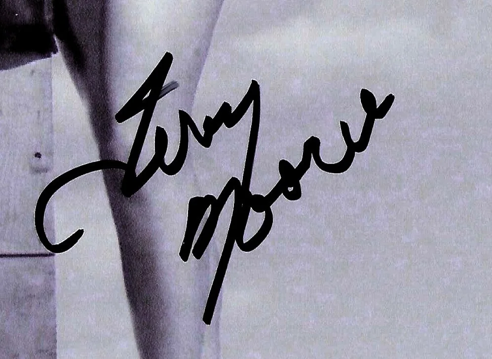 2 great TERRY MOORE signed photos - BATMAN as Venus, MIGHT JOE YOUNG each w COA, image 3