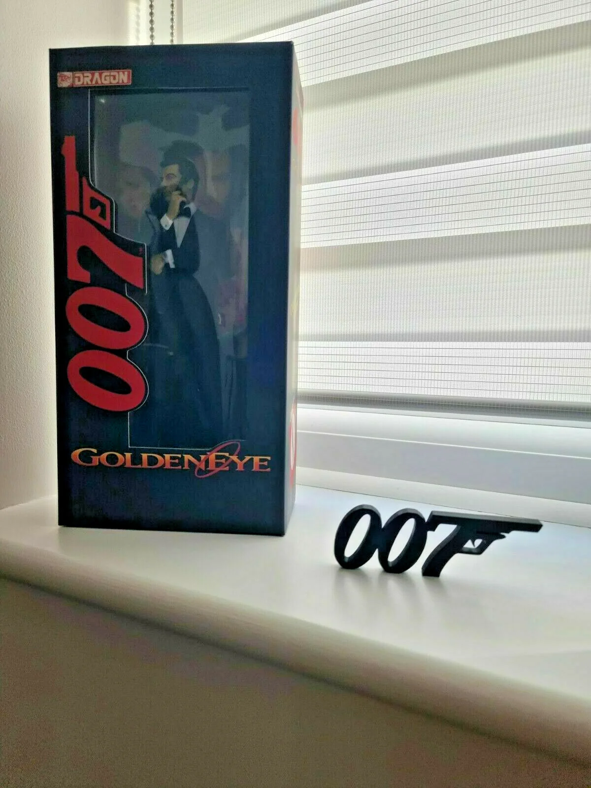 007 James Bond Movie Ornamental Display Logo Text Memorabilia Stand Collection, image 4