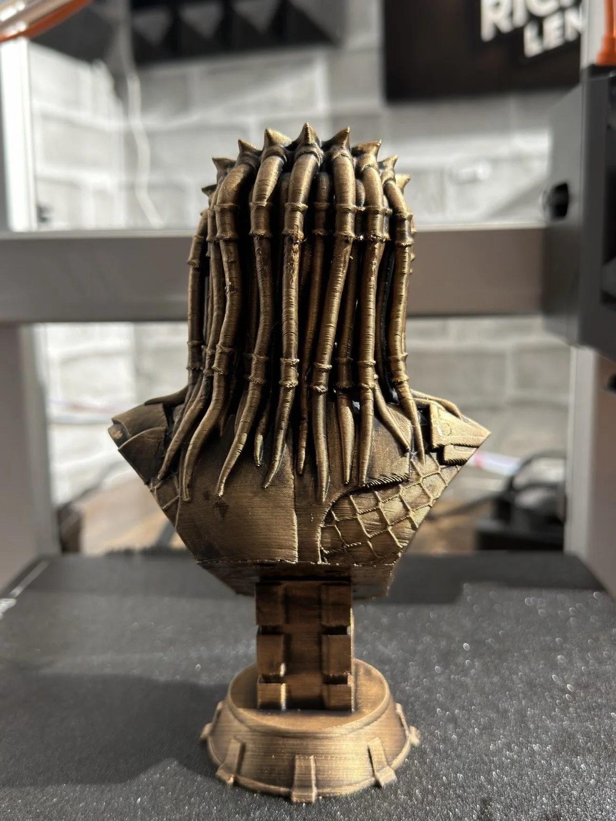 Predator Bust – 3D Printed Display Model, image 4