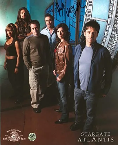 Paul McGillion — Paul McGillion Stargate Atlantis Authentic Signed 8x10 Photo Wizard World, image 3