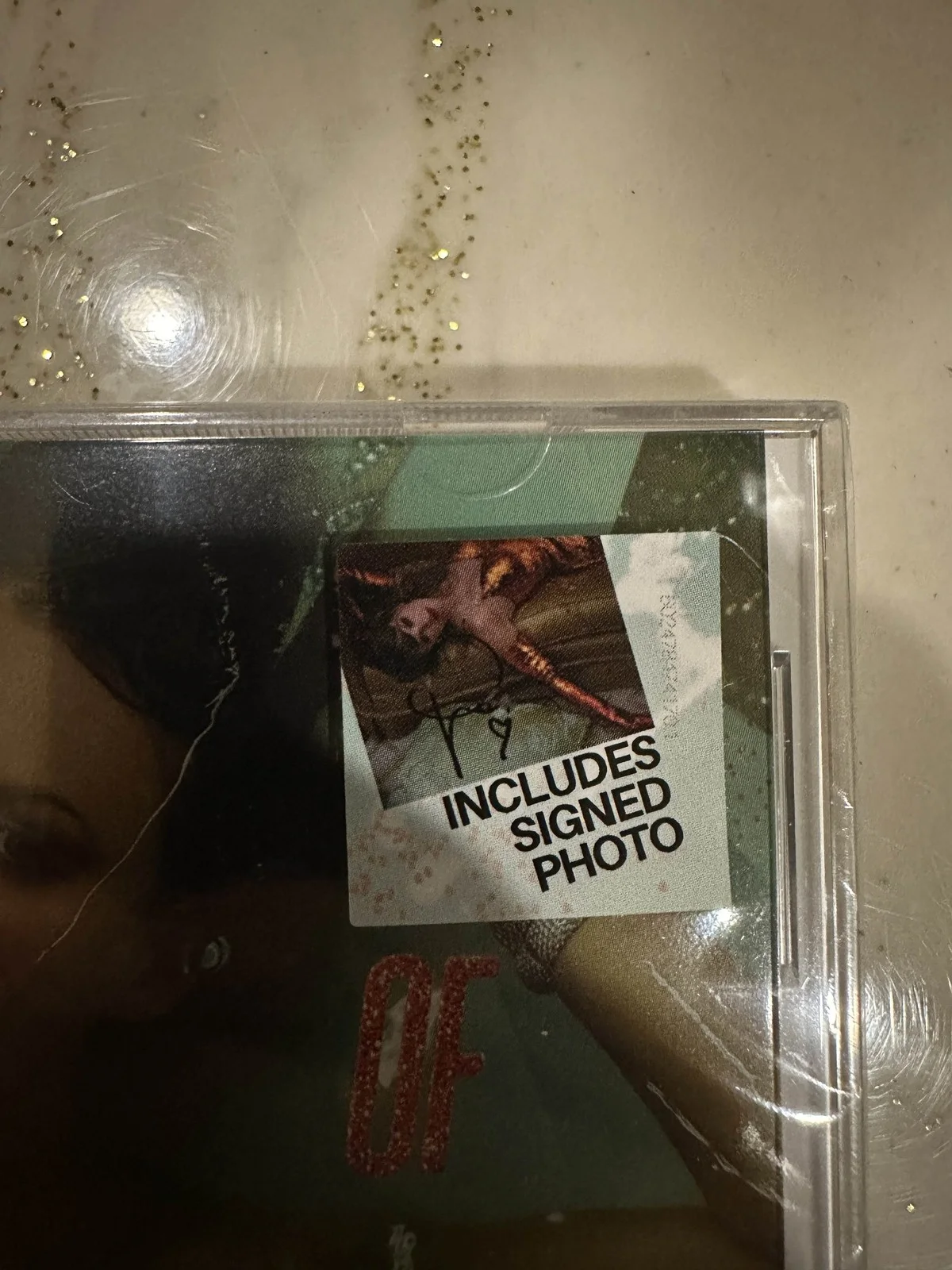 Taylor Swift The Life of a Showgirl CD + Hand Signed Photo 2 In Hand SHIPS ASAP, изображение 3