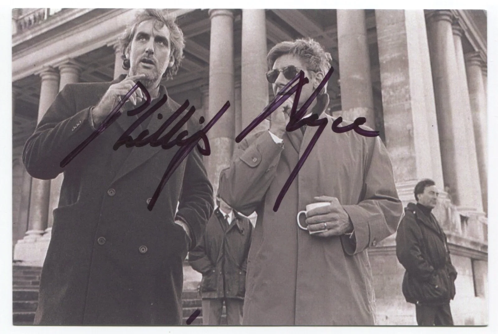 Phillip Noyce — Phillip Noyce Signed Photo Autographed Signature Director The Giver