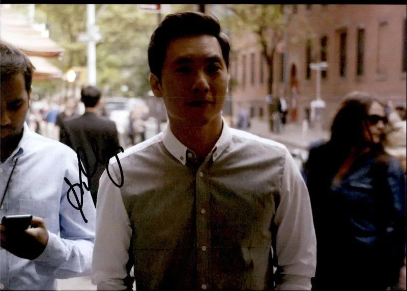 Kelvin Yu — Kelvin Yu authentic signed celebrity 8x10 photo W/Cert Autographed 125h1