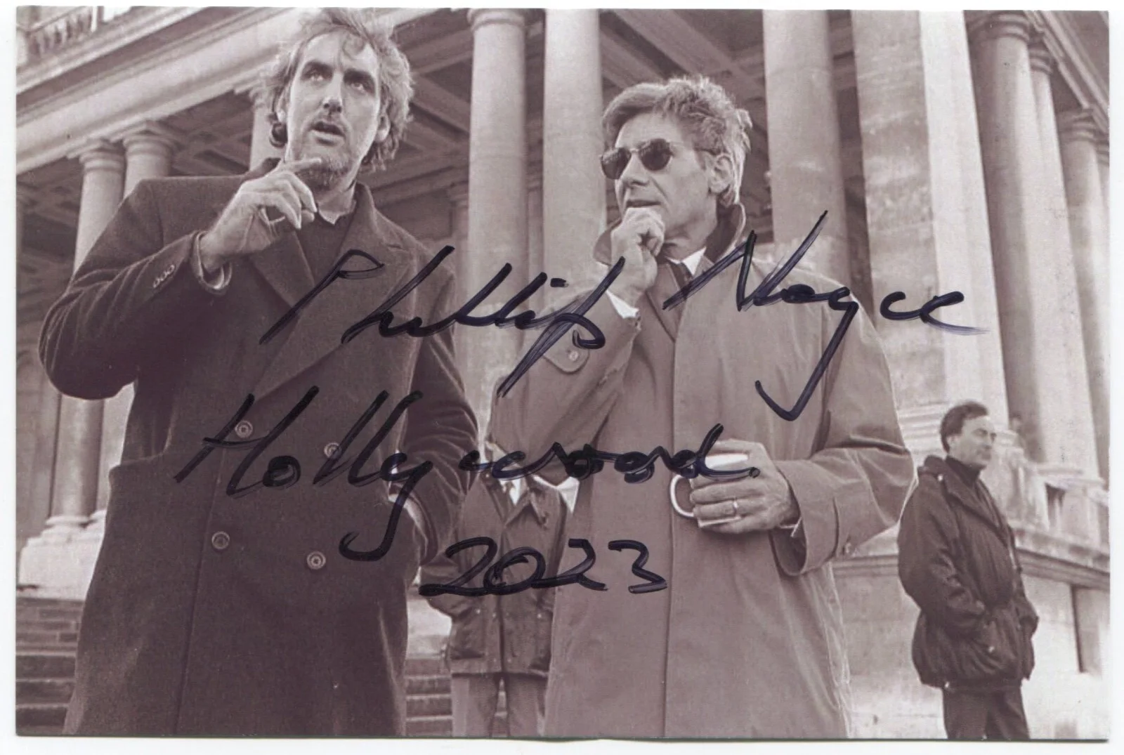 Phillip Noyce — Phillip Noyce Signed Photo Autographed Signature Director The Giver