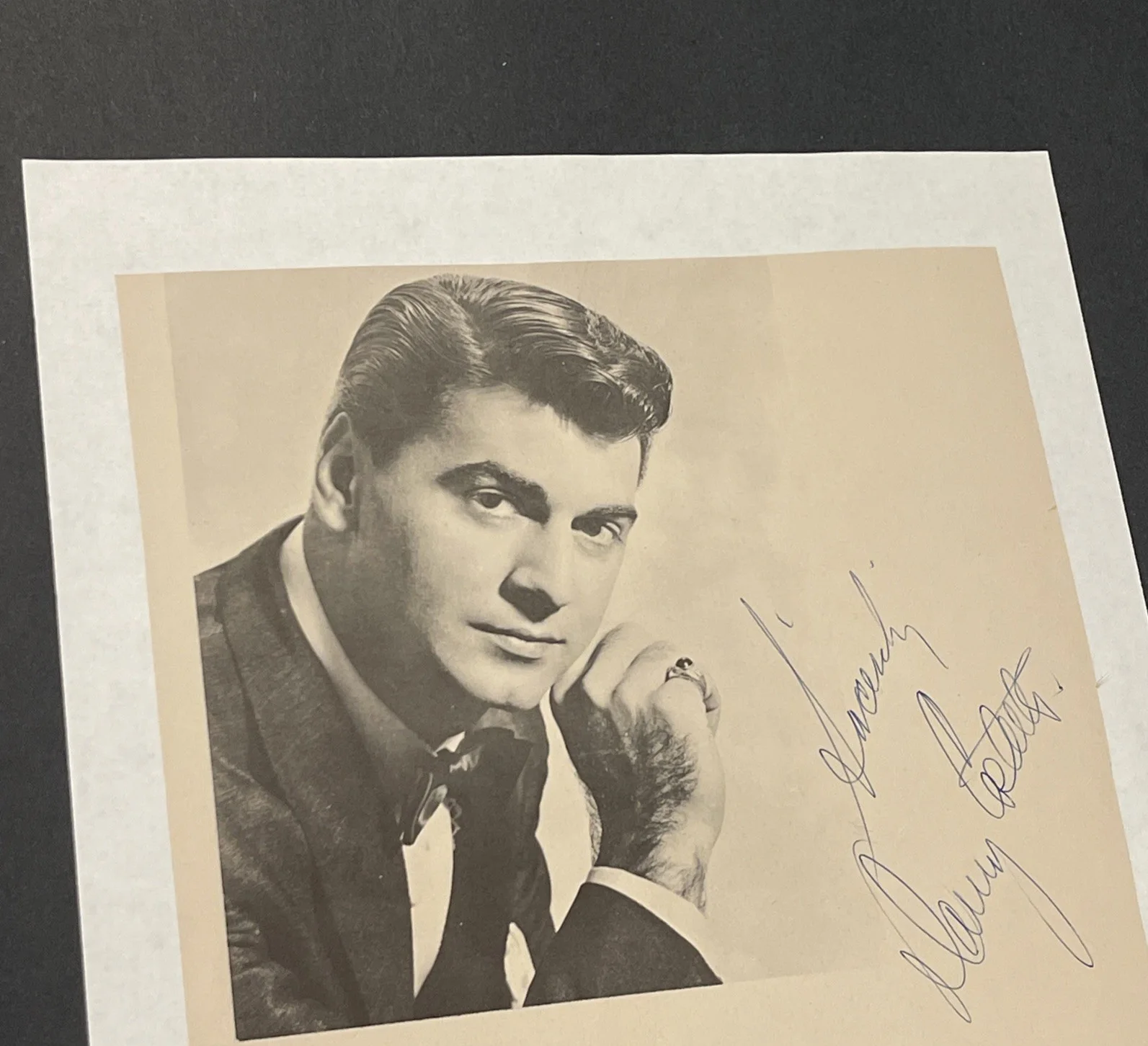 Danny Costello as Jeff Moss: Signed Music Celebrity Photograph 8 x 10” / KSK, изображение 3