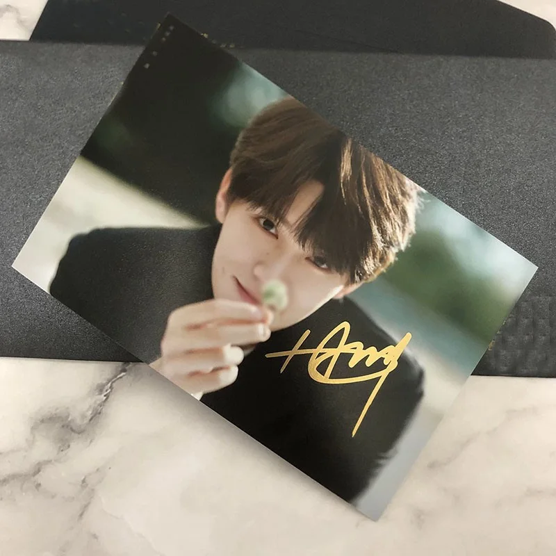 Zhou Yiran 6" Signed Autographed Photo Collection, image 2