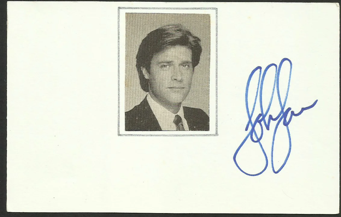 (S1) ORIGINAL GENUINE SIGNED AUTOGRAPHS ON PHOTOS & PAGES UNDEDICATED DEDICATED, image 3