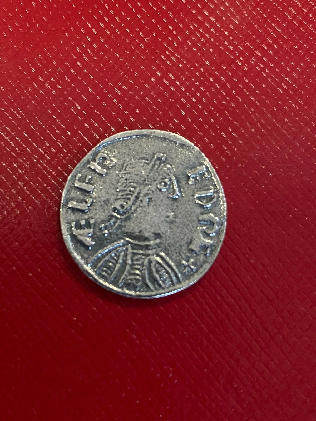 KING ALFRED THE GREAT PENNY LONDON 886-99 FILM PROP COIN MODERN STRIKE, изображение 2