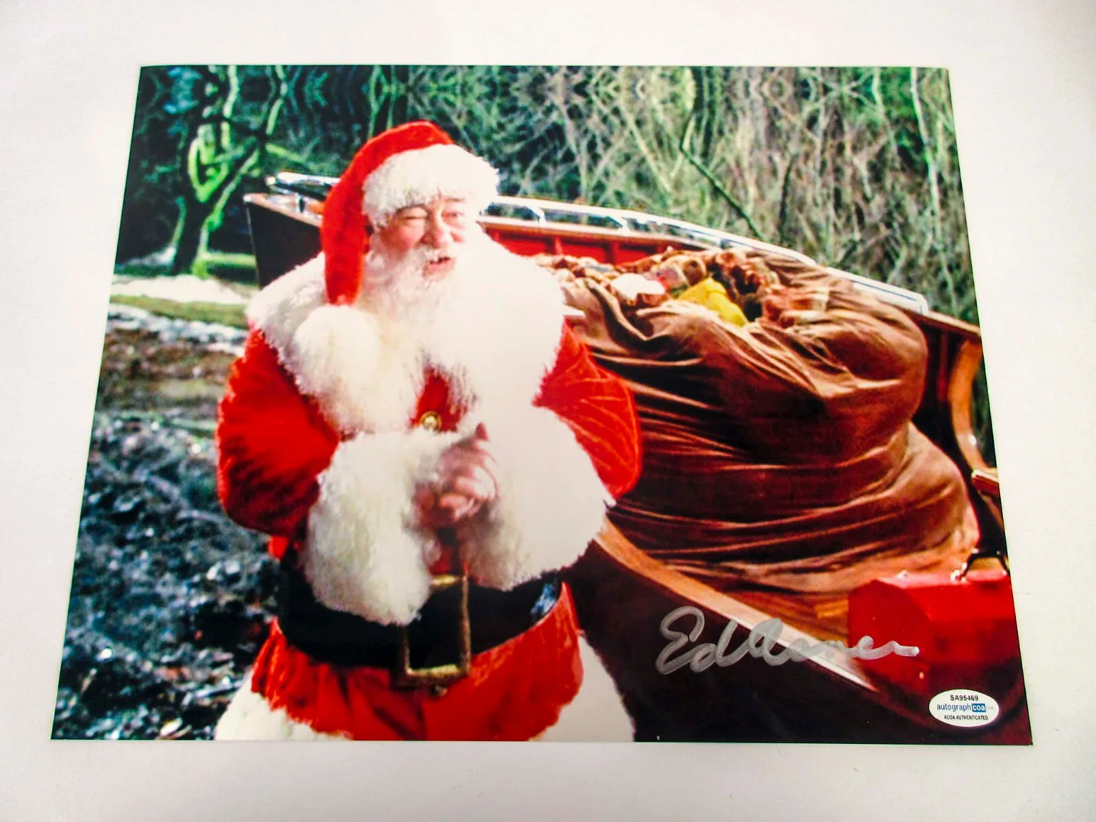Ed Asner — Ed Asner Signed Autographed ELF 'Santa' 11x14 Photo Metallic Finish ACOA B, image 3