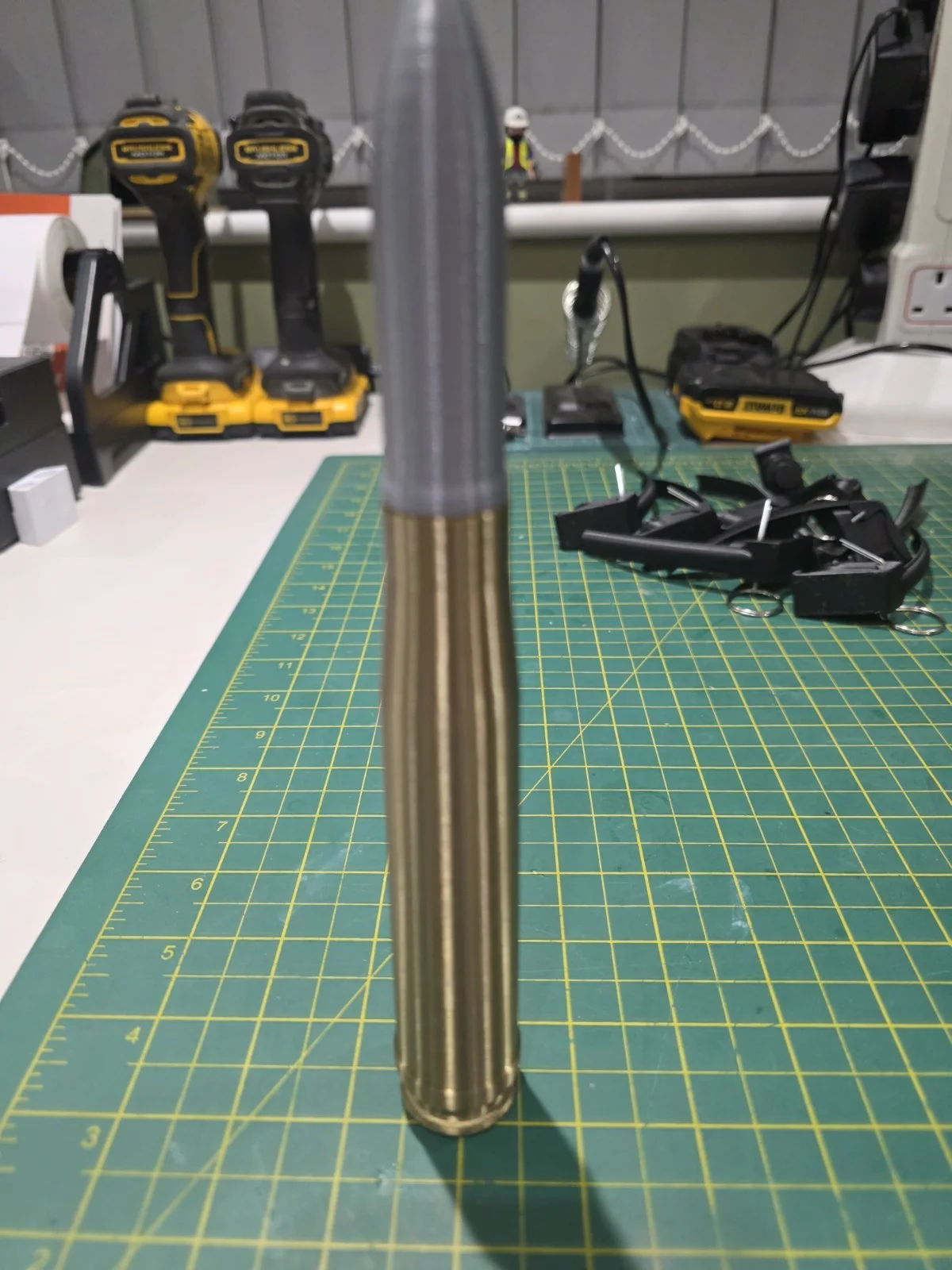 20mm x 139mm model plastic replica bullets for cosplay reenactment desk ornament, image 2