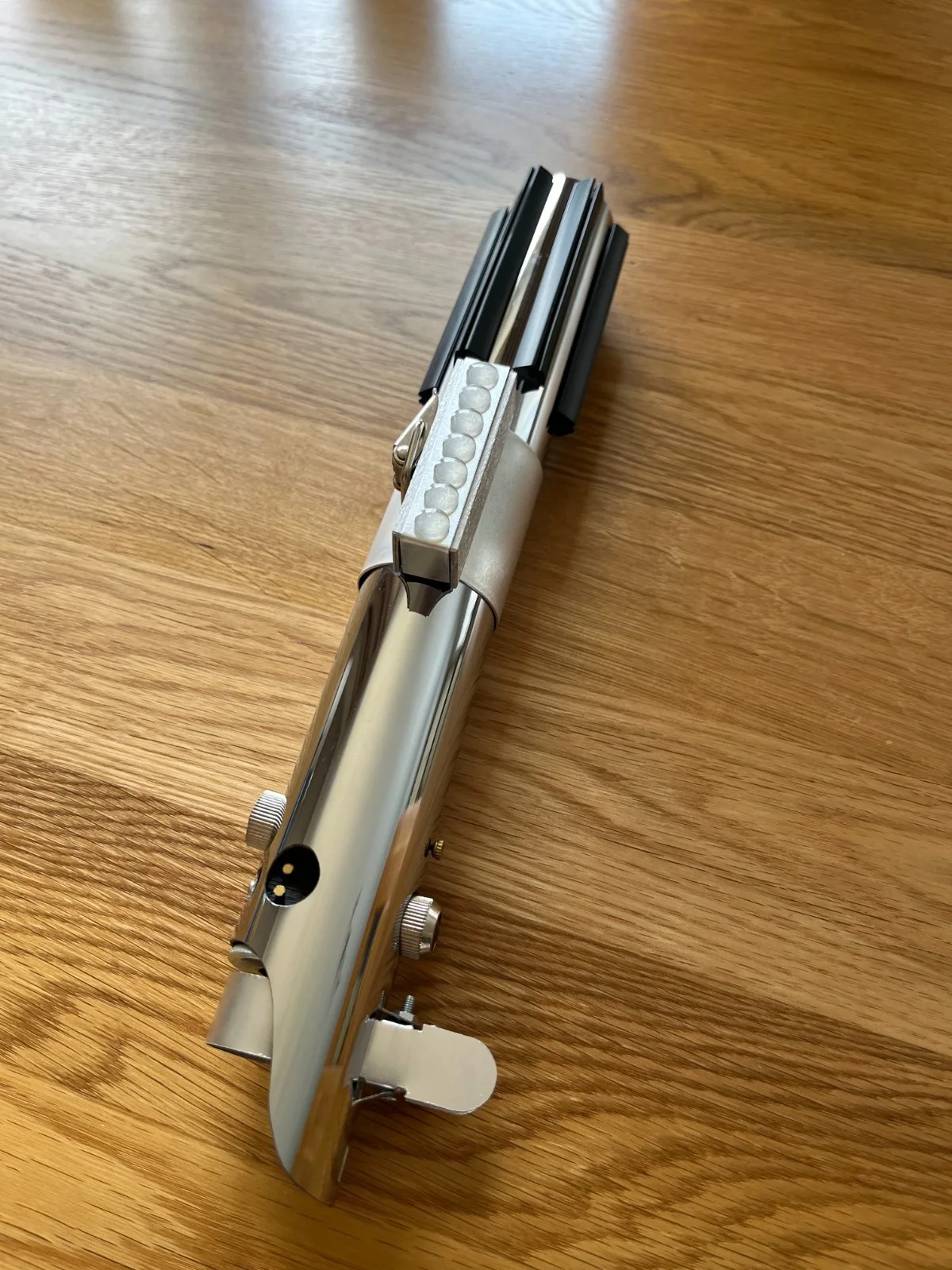 Lightsaber Prop Replica - With Force Crystals - Metal - Full size, image 3