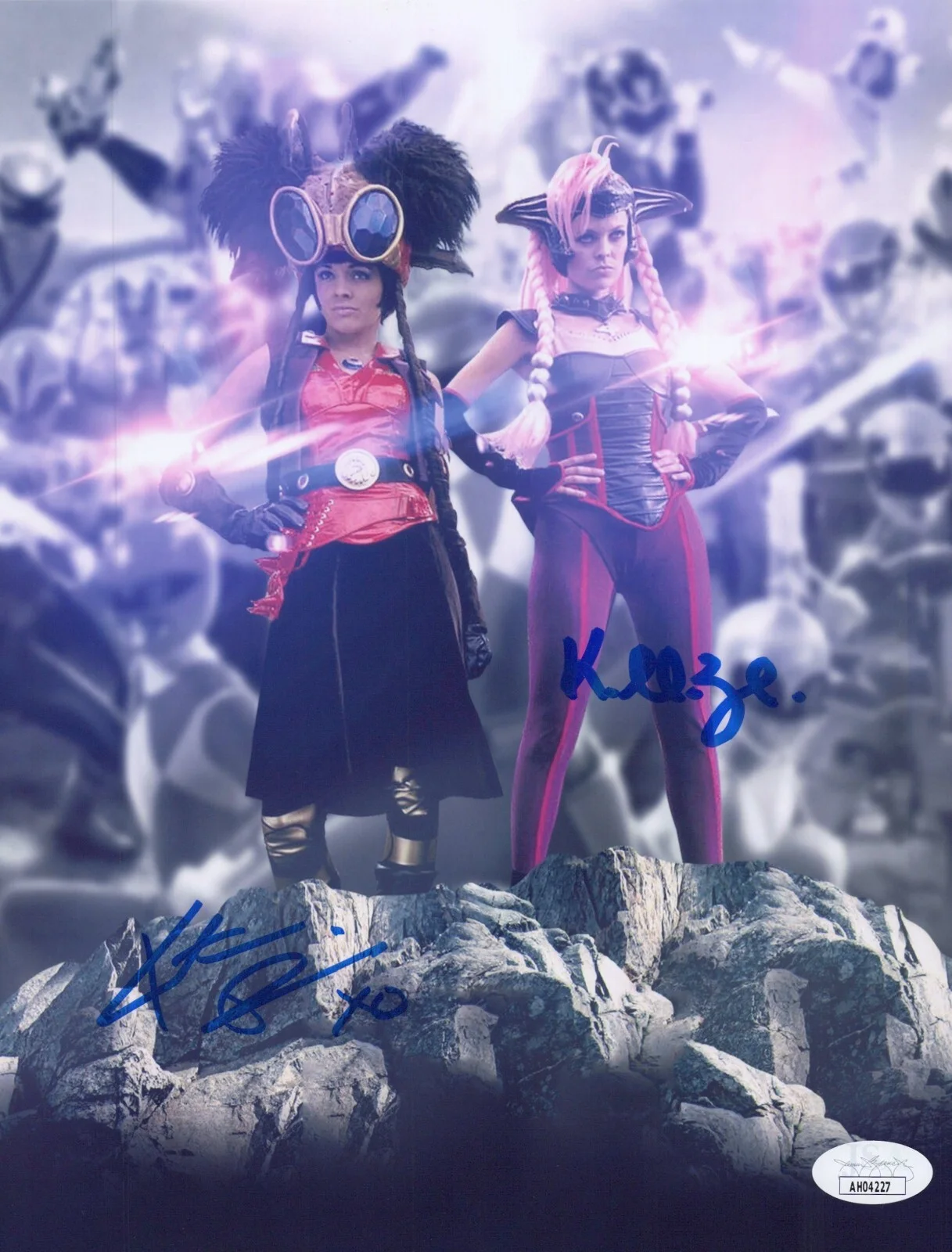 KATRINA BROWNE AND KATRINA DEVINE — KATRINA DEVINE & KATRINA BROWNE Signed POWER RANGER 8x10 Photo Autograph JSA COA