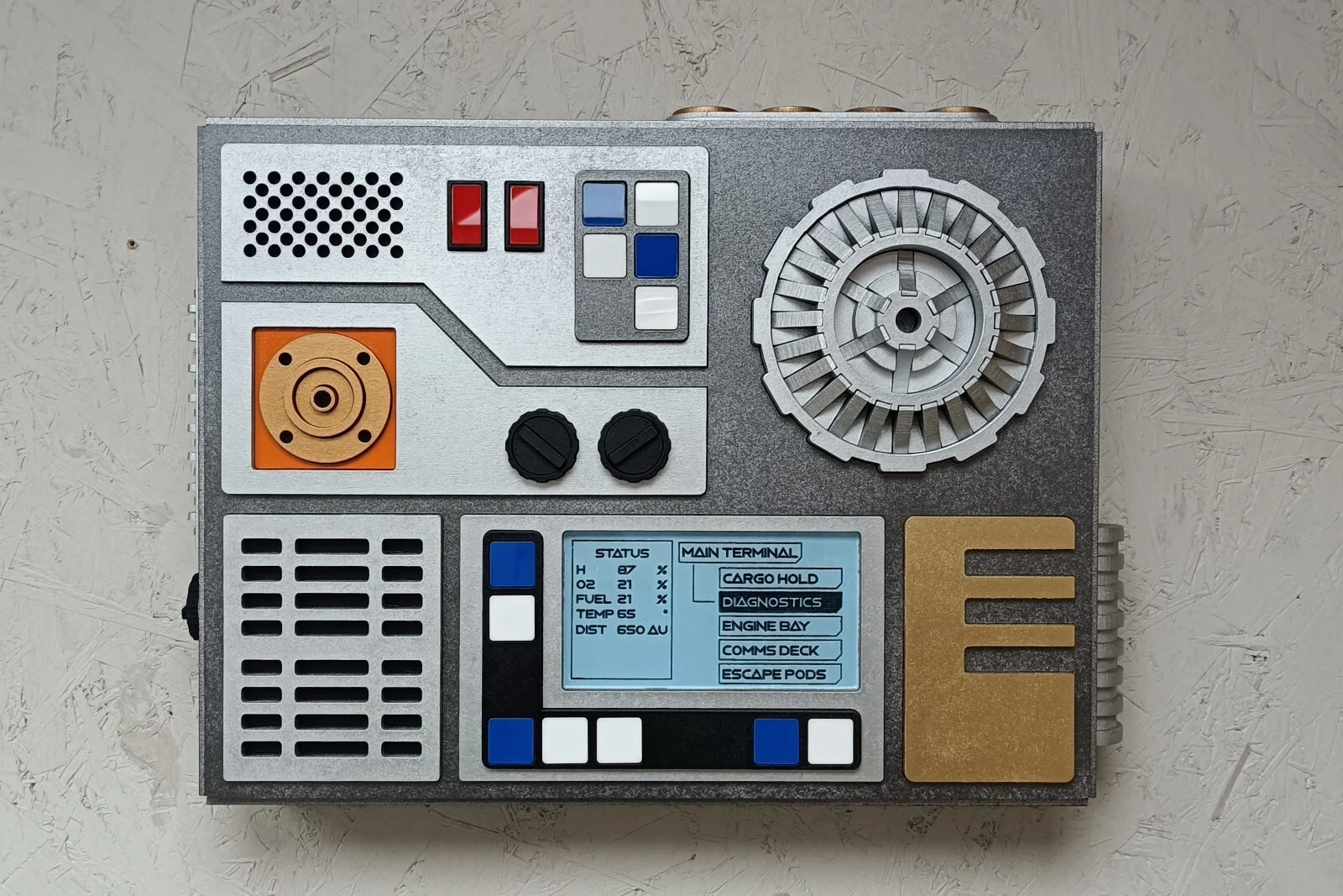 Sci-Fi inspired 3D spaceship computer terminal Control Panel prop replica, image 3