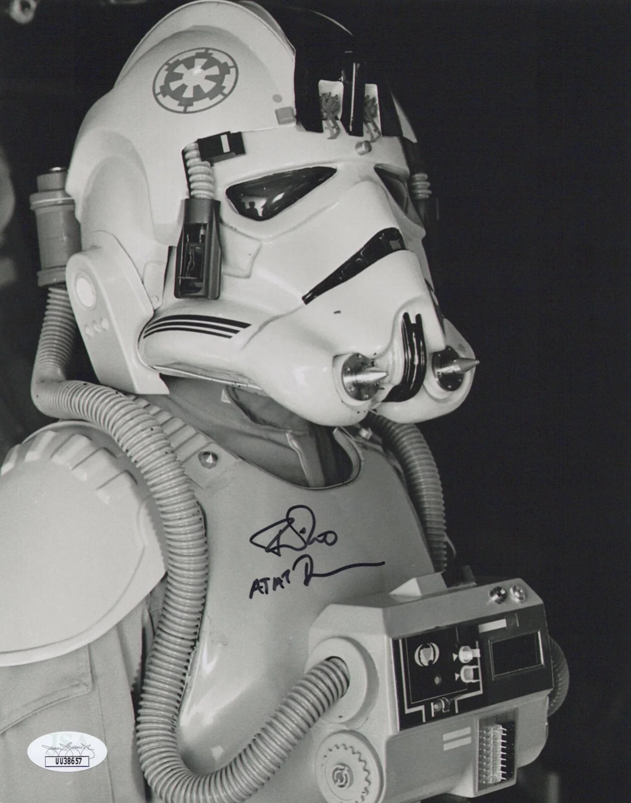 Paul Jerricho — Star Wars- Paul Jerricho signed AT-AT Driver 8x10 photo JSA COA