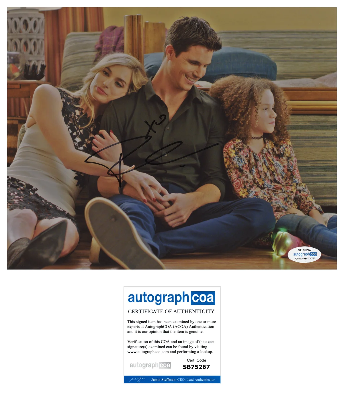 Robbie Amell Upload Autographed Signed 8x10 Photo ACOA, image 2