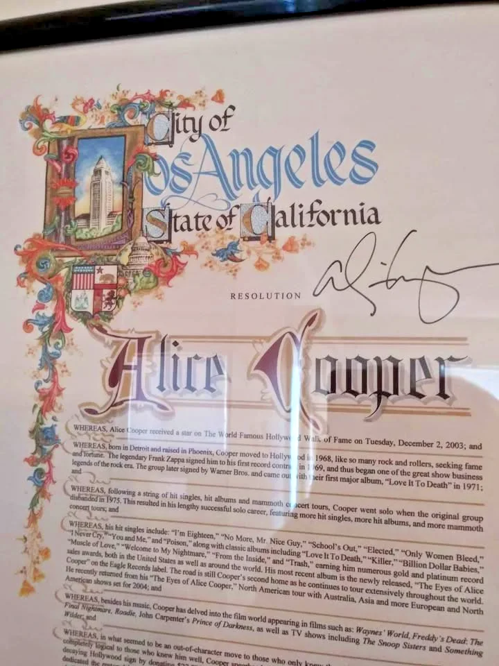 Super Rare Alice Cooper Signed Hollywood Walk of Fame Induction Poster w/frame, изображение 3