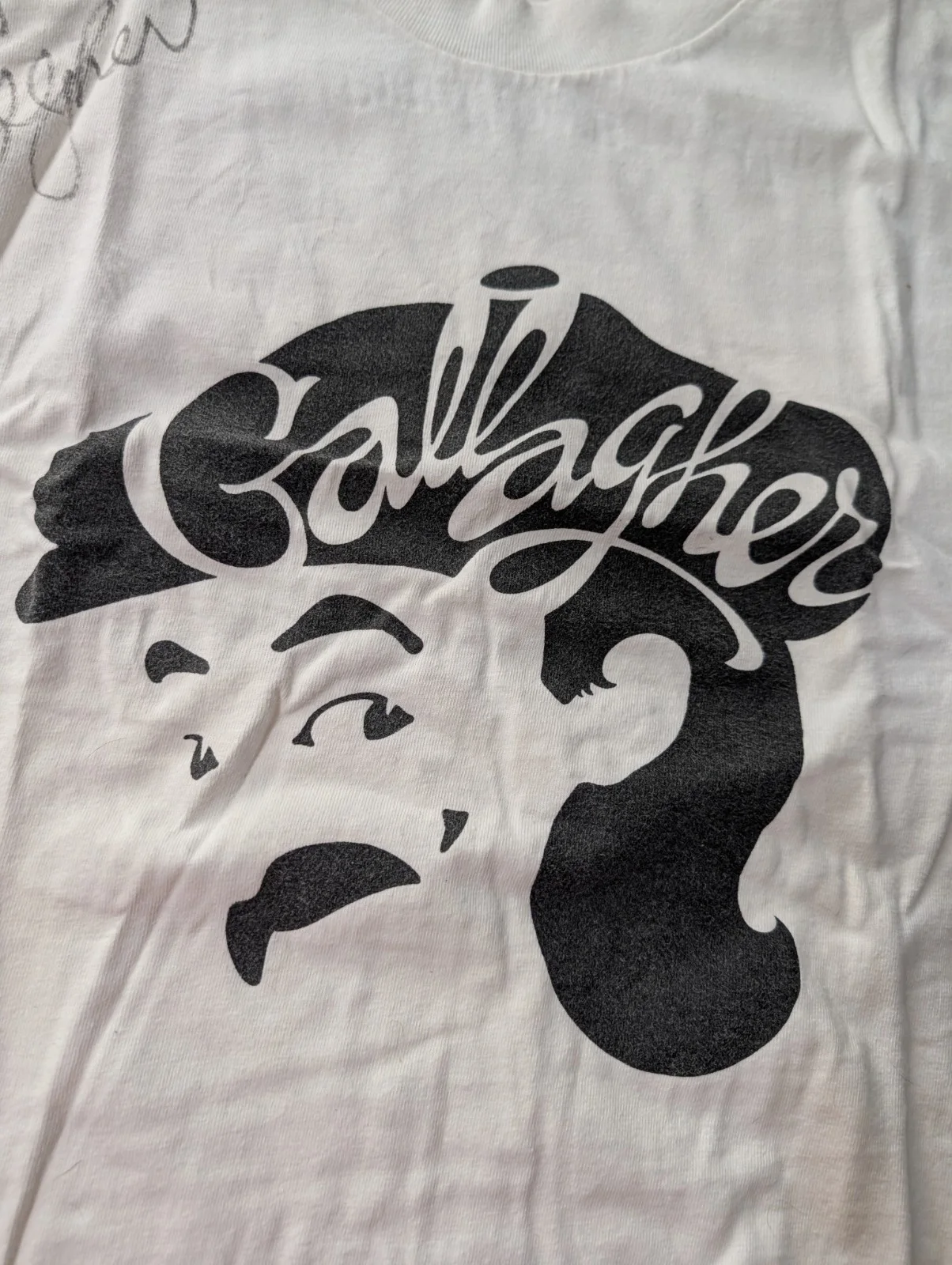 Gallagher — CAMISETA FIRMADA AUTOGRAFIADA COMEDIANTE GALLAGER TALLA L Camisa Rara Vintage Años 90, изображение 2