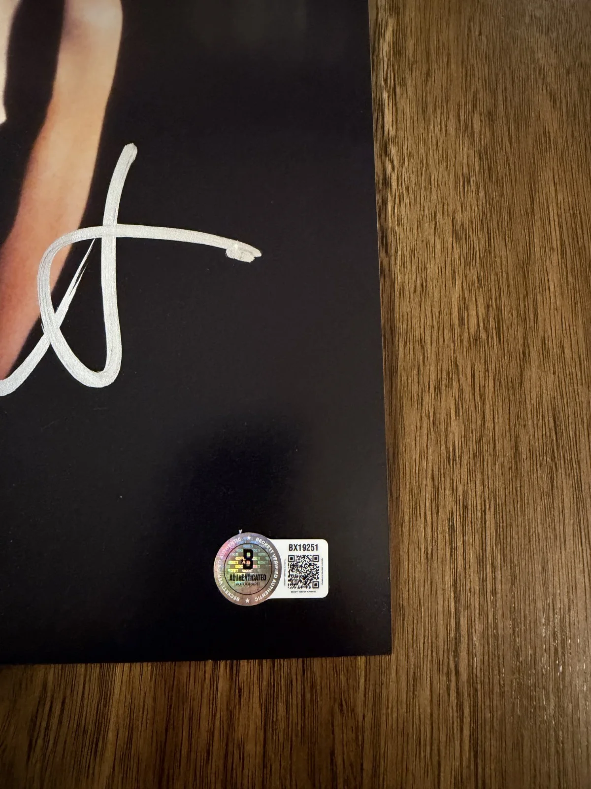 Jamie Lee Curtis ‘True Lies' Signed 11x14 Photo ‘Helen Tasker’ Beckett, image 2