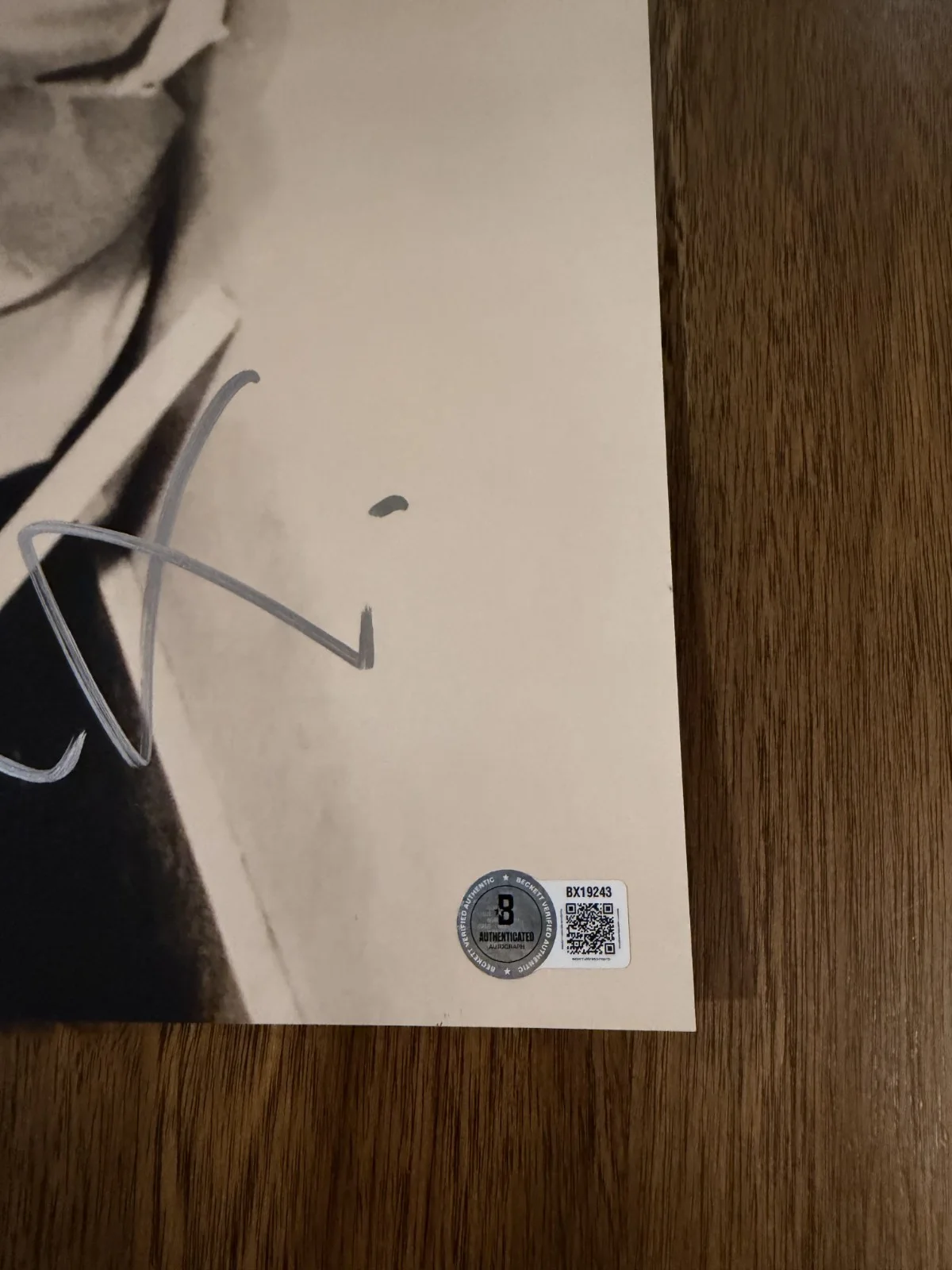 Jamie Lee Curtis ‘Halloween' Signed 11x14 Photo ‘Laurie Strode’ Beckett, image 2