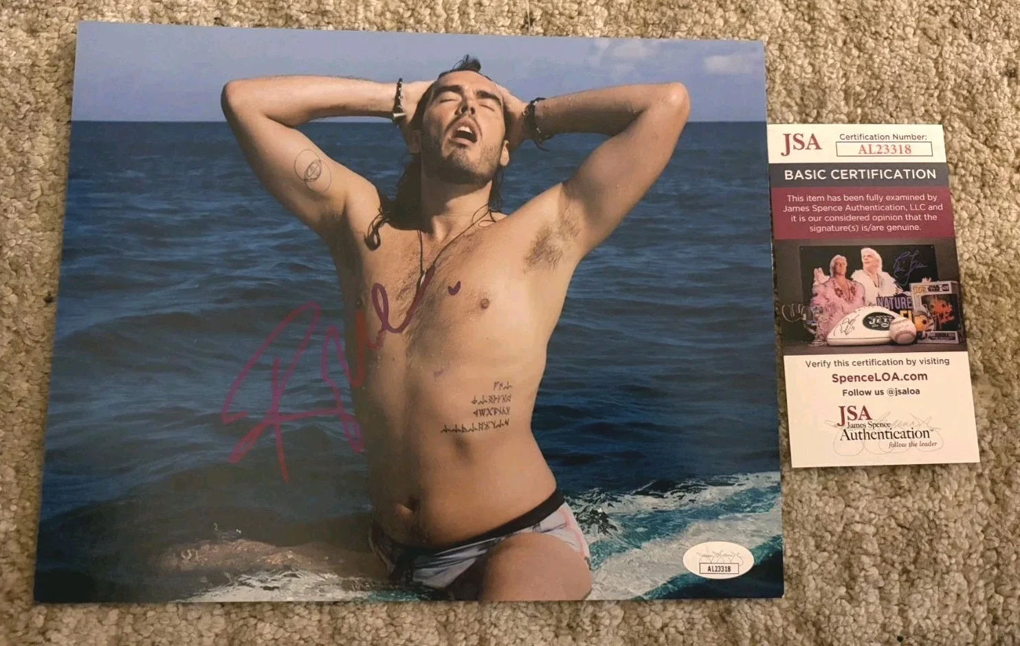 Russell Brand — RUSSELL BRAND SIGNED 8X10 PHOTO FORGETTING SARAH AUTOGRAPH JSA COA AUTHENTIC