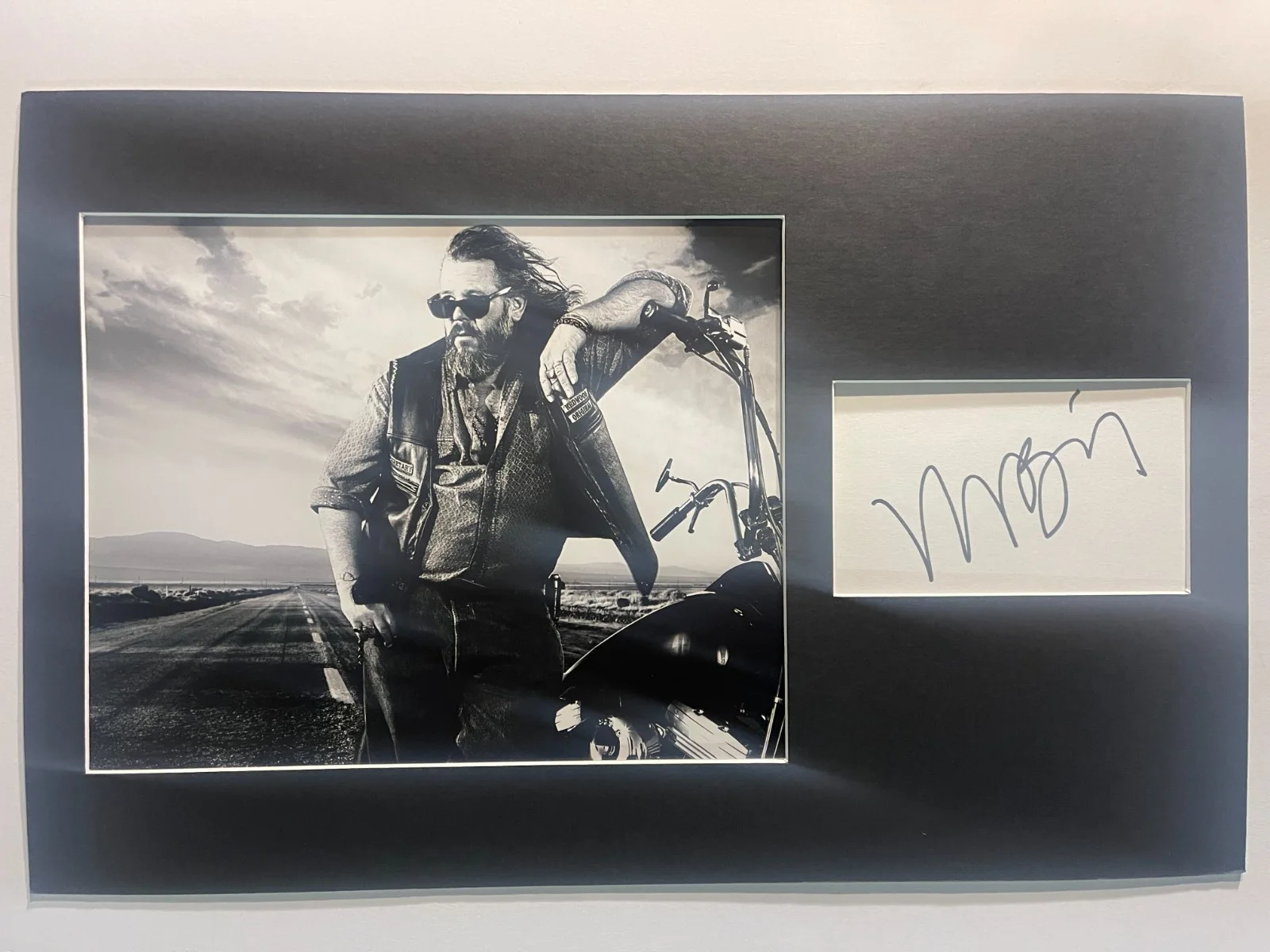 MARK BOONE Jr — Mark Boone Jr Sons Of Anarchy W/COA matted signed index card with photo 11x17 #1