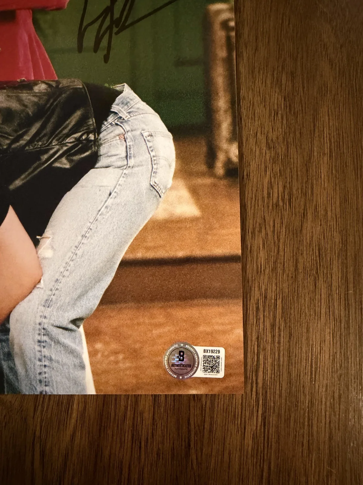 Lisa Kudrow ‘Friends’ Signed 11x14 Photo 'Phoebe Buffay' Beckett Certified RARE, изображение 2