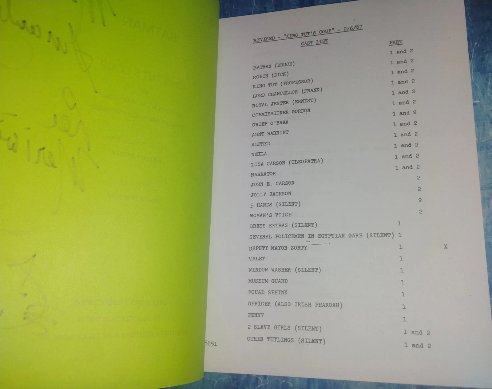 Lee Meriwether Hand Signed Autograph Batman Script COA - NO US TARIFFS, изображение 4