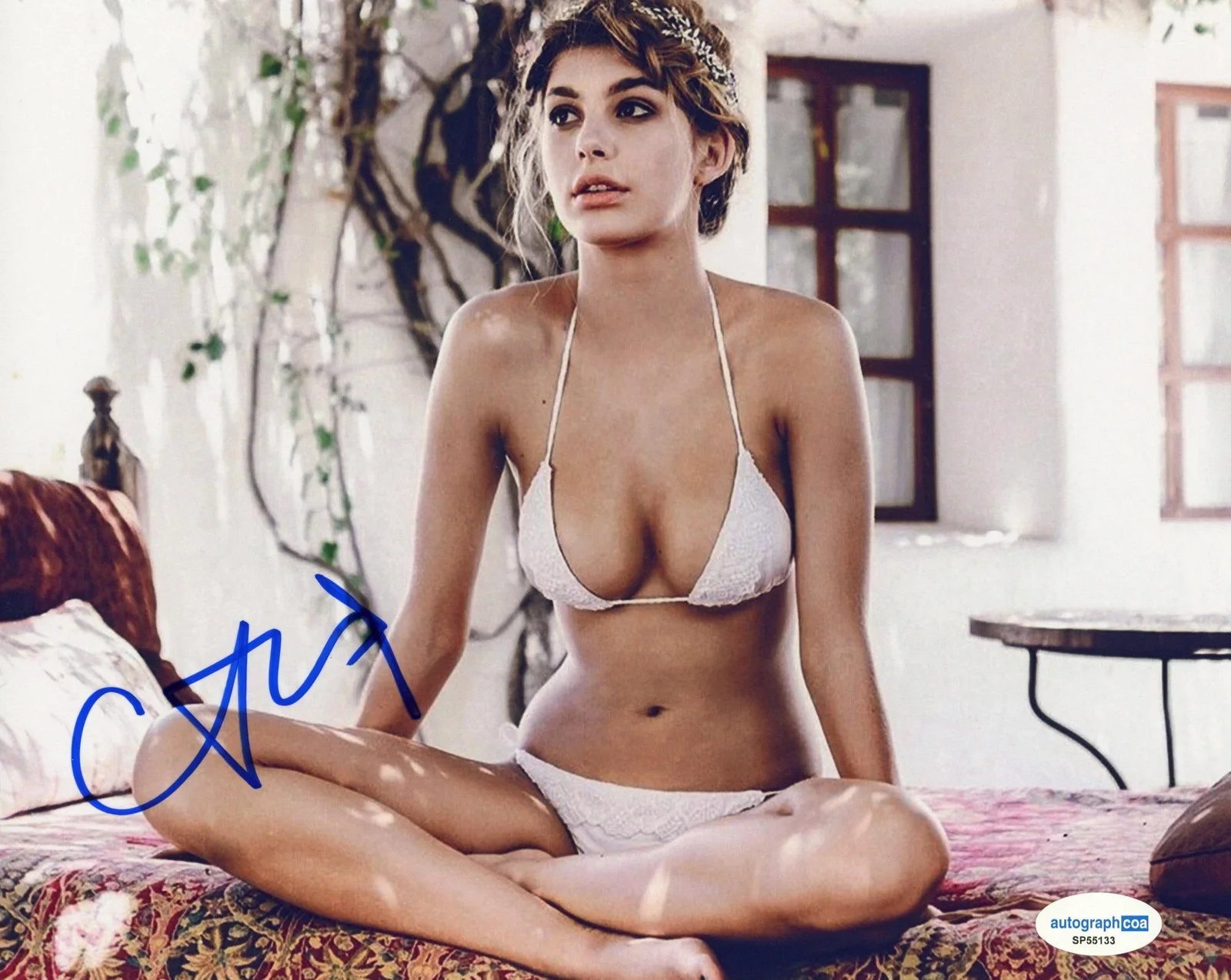 Camila Morrone — Camila Morrone AUTOGRAPH Signed Model Autographed 8x10 Photo D ACOA, image 2