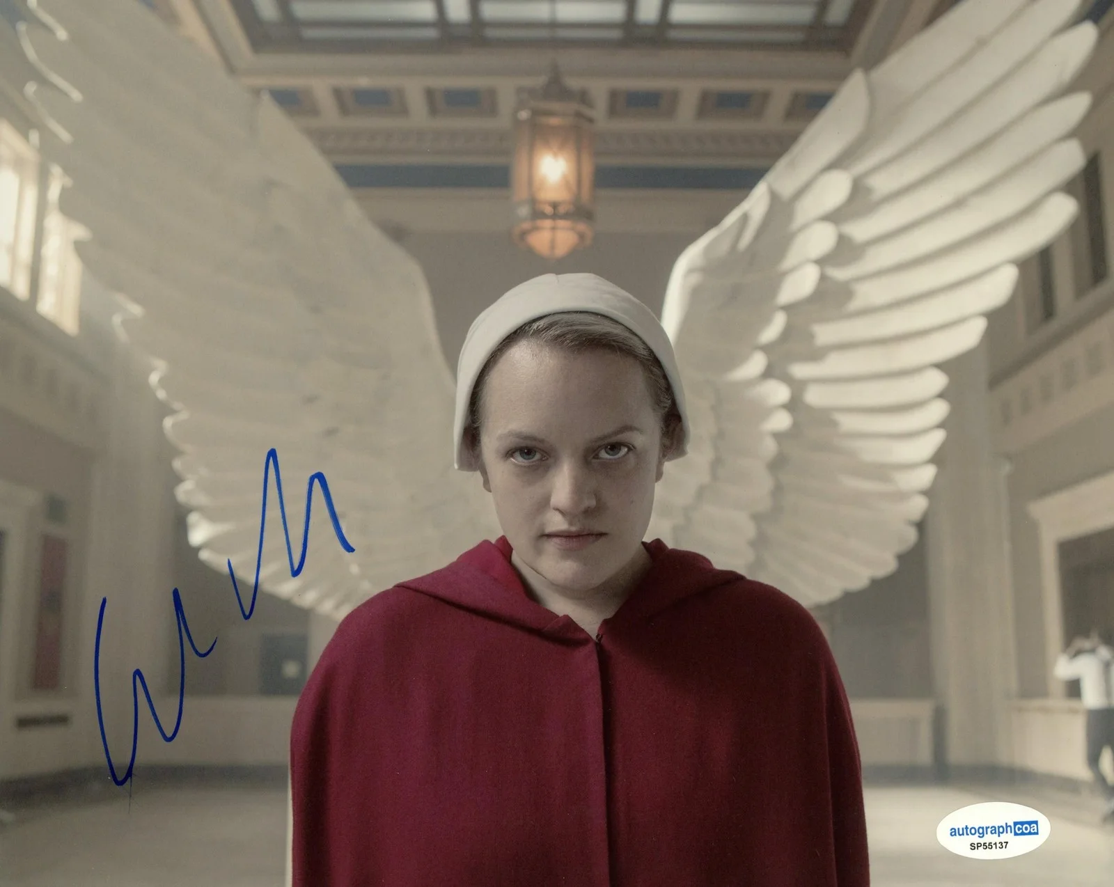 Elisabeth Moss — Elisabeth Moss "The Handmaid's Tale" AUTOGRAPH Signed 'June' 8x10 Photo C ACOA, изображение 2