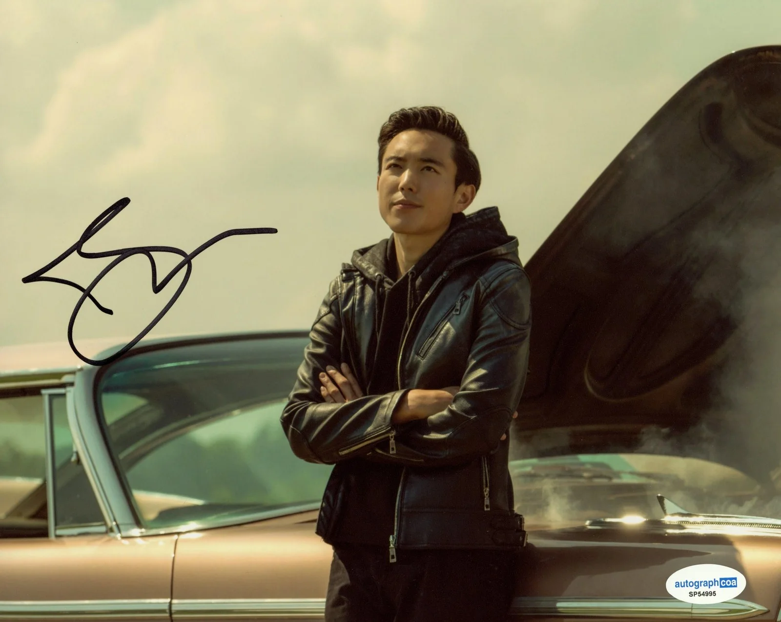 Justin H. Min — Justin H. Min "The Umbrella Academy" AUTOGRAPH Signed 'Ben' 8x10 Photo F ACOA, изображение 2