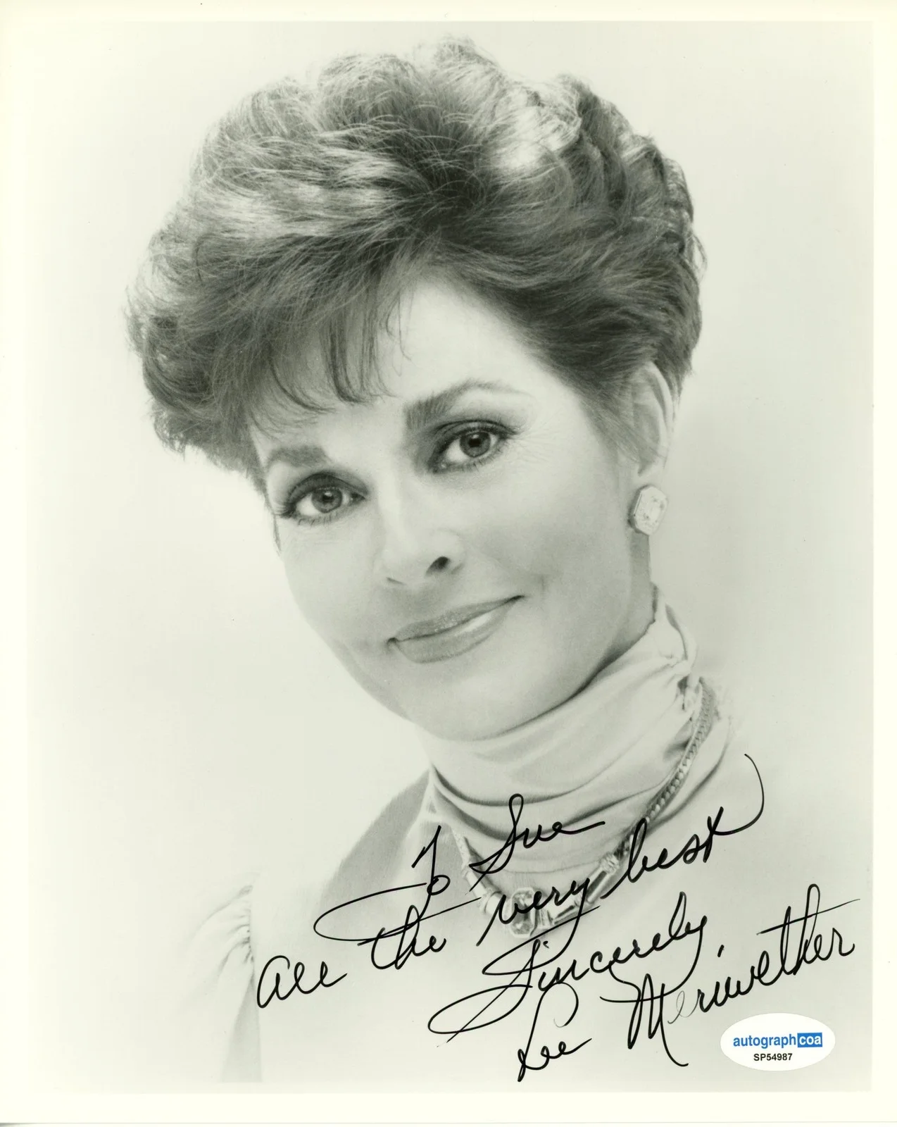 Lee Meriwether — Lee Meriwether "The Munsters Today" AUTOGRAPH Signed 8x10 Photo 'To Sue' ACOA, image 2
