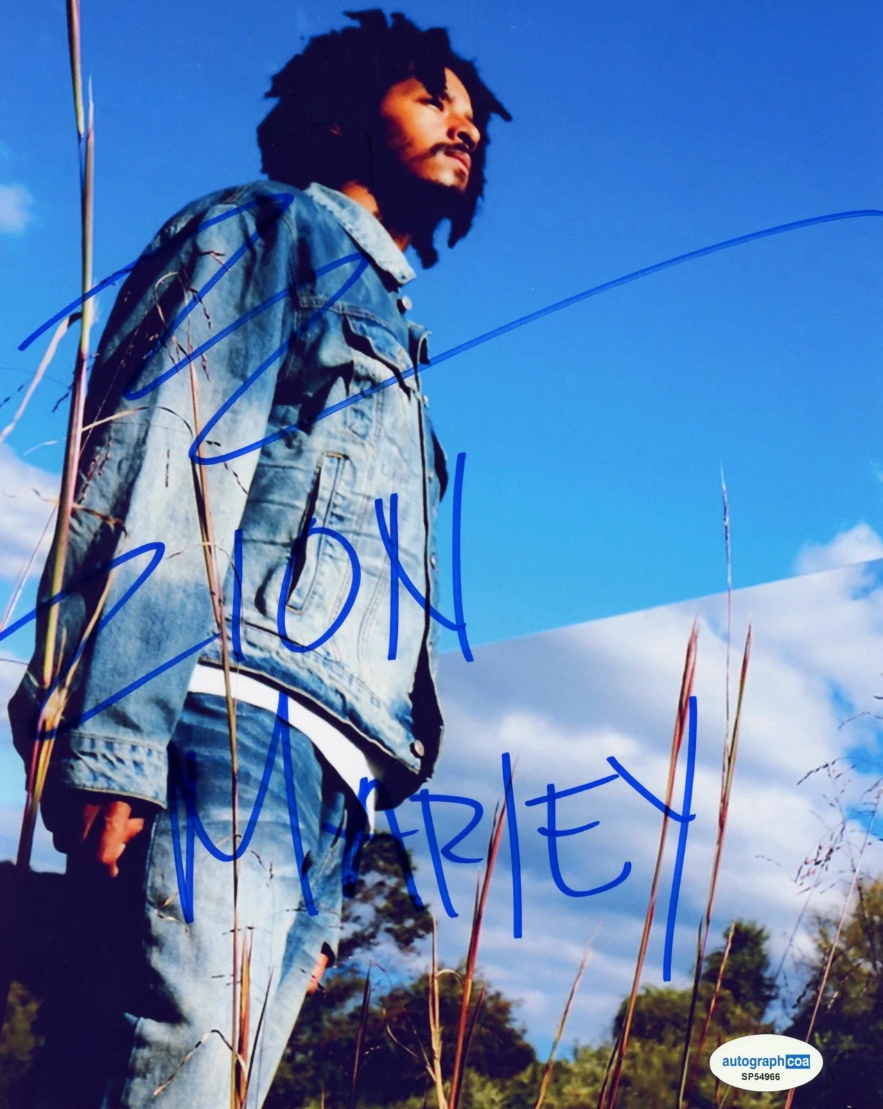 Zion Marley — Zion Marley "Best of Me" Reggae Singer AUTOGRAPH Signed 8x10 Photo ACOA, изображение 2