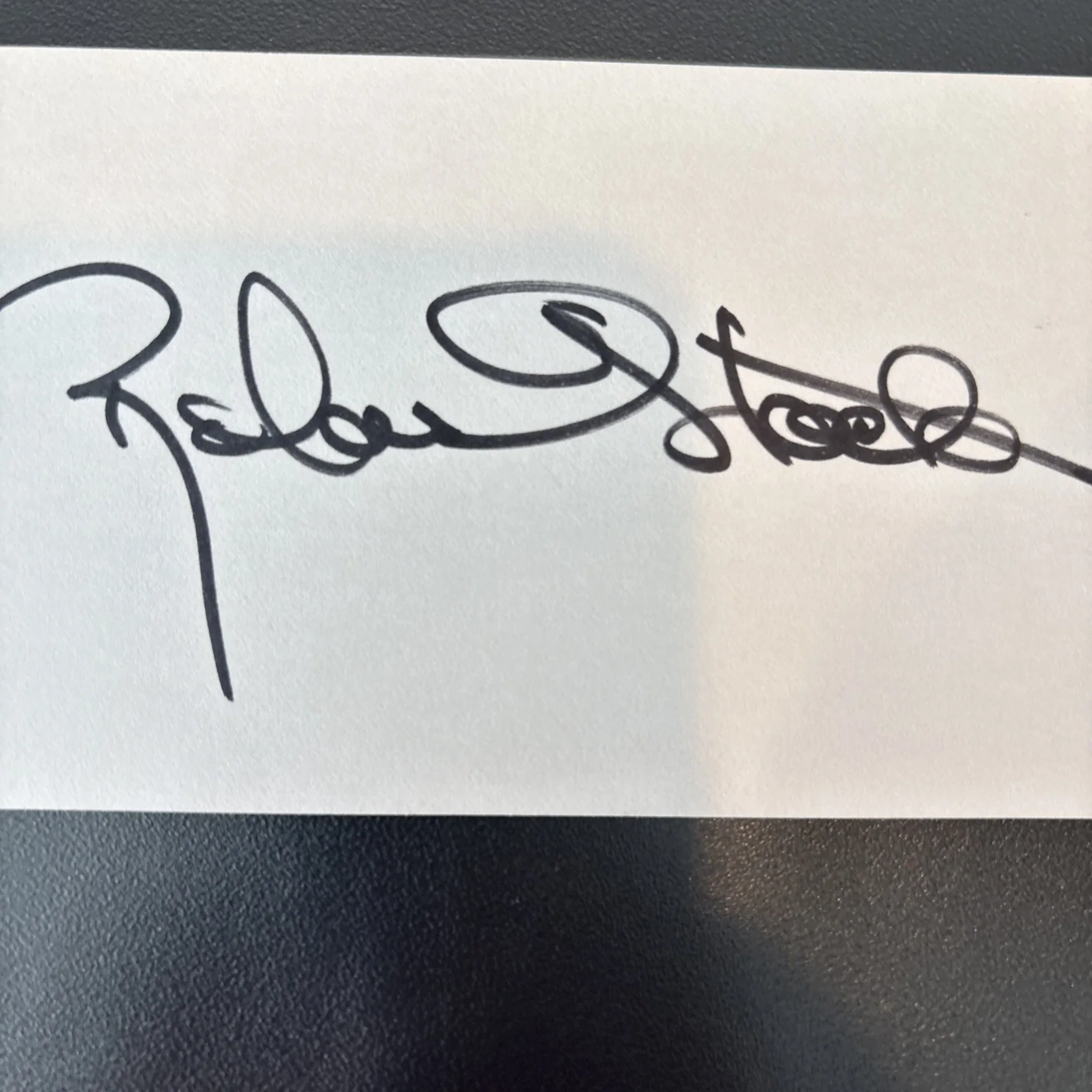 Robert Stack — ROBERT STACK Signed Autographed 3x5 INDEX CARD Unsolved Mysteries, image 2