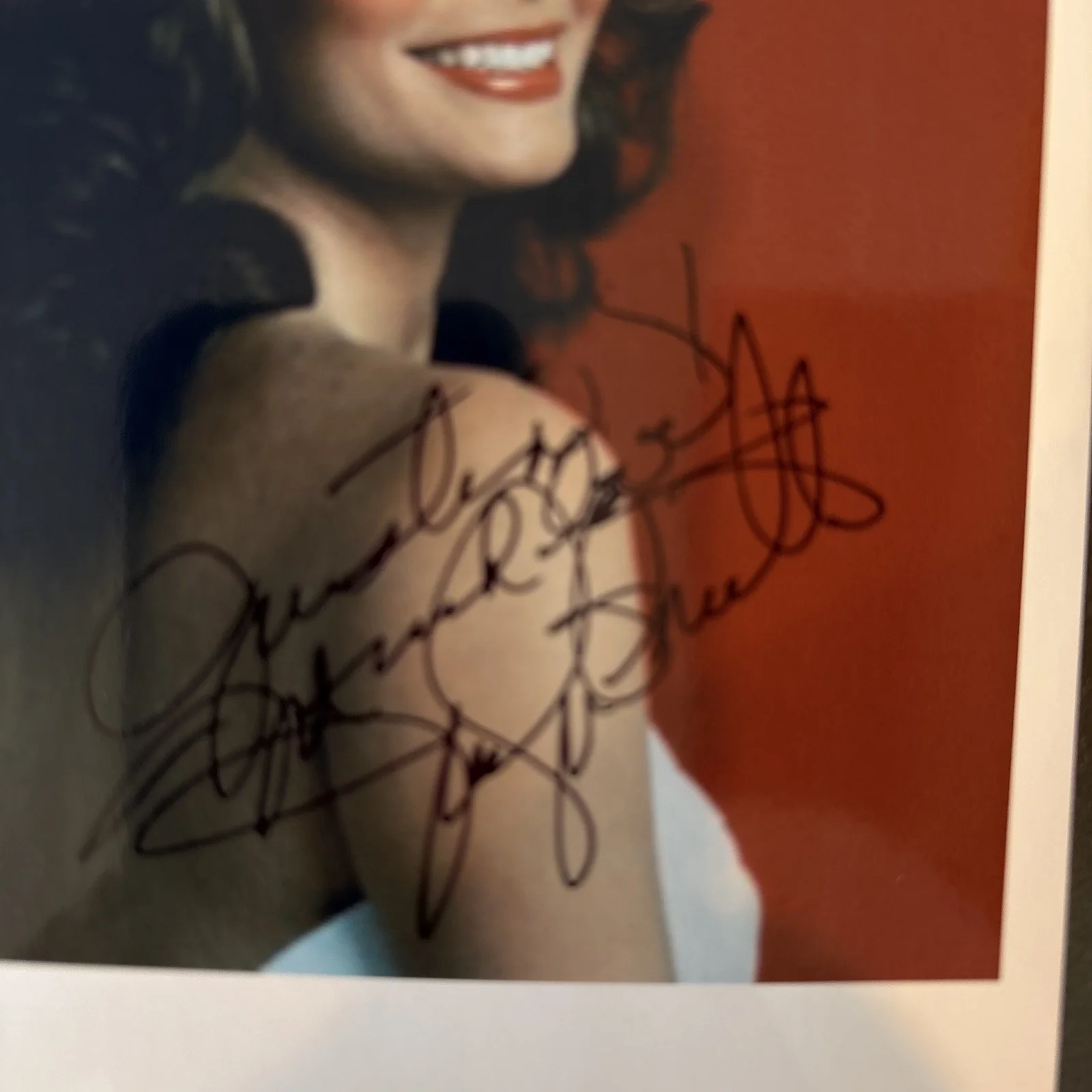 Jaclyn Smith — JACLYN SMITH "KELLY GARRETT" CHARLIES ANGEL'S HAND SIGNED 4 X 6 PHOTO, image 2
