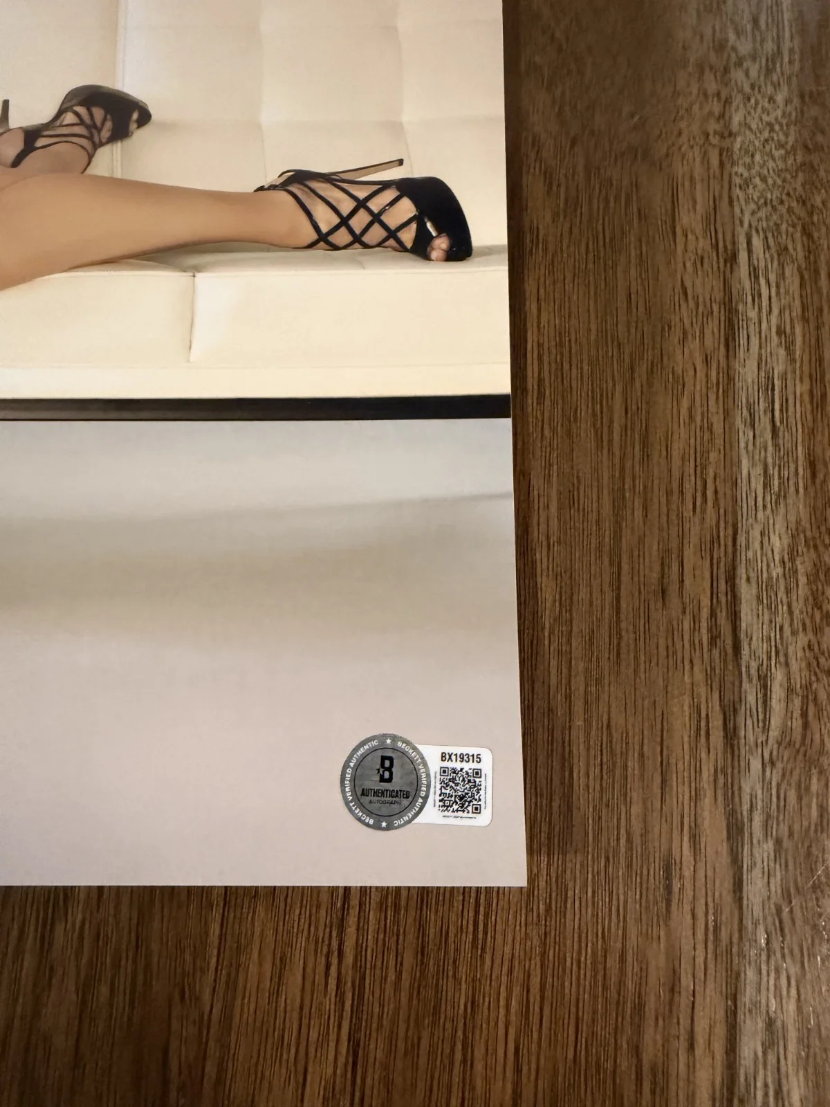 Kyra Sedgwick ‘The Closer’ Signed Sexy 11x14 Photo Beckett Certified, изображение 2