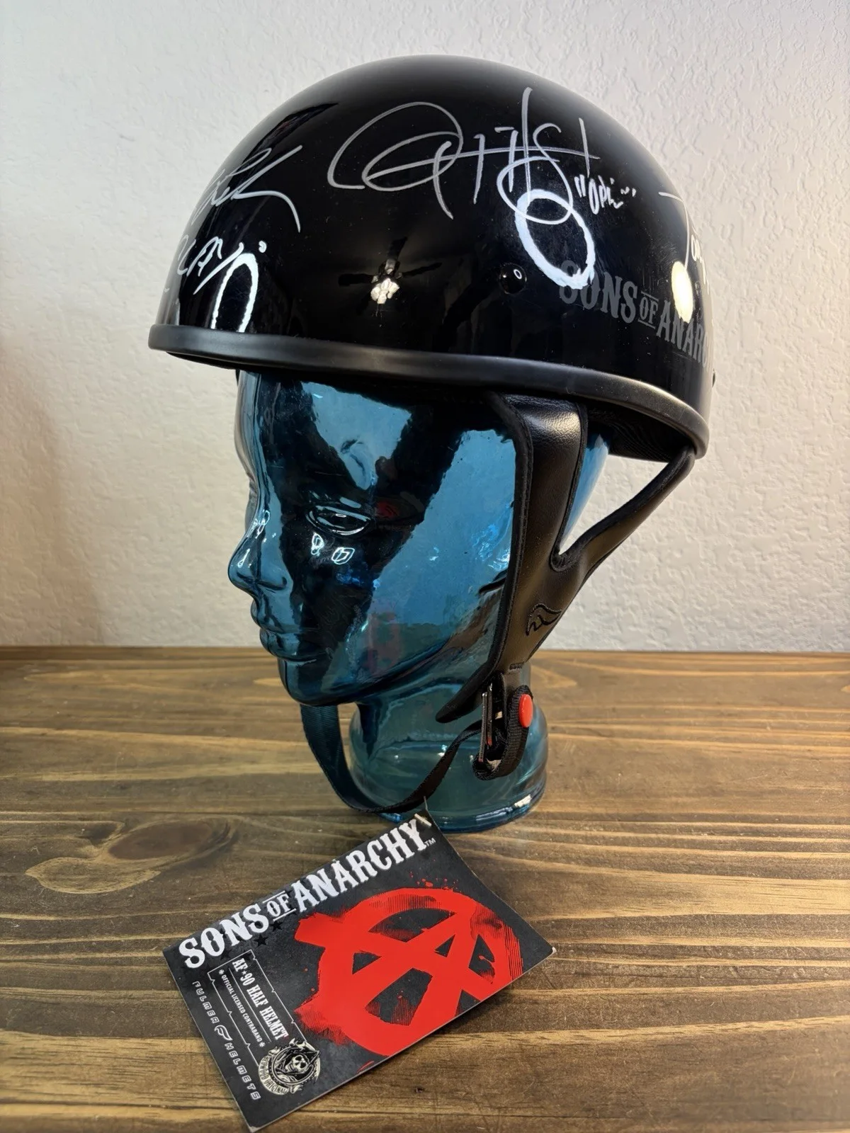 Charlie Hunnam, Ron Perlman, Ryan Hurst, Theo Rossi — Sons of Anarchy Motorcycle Helmet SIGNED Charlie Hunnam Ron Perlman Katy Segal
