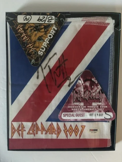 Joe Elliott Def Leopard Autographed 8 x 10 Memorabilia Collectors Set w/ PSA COA, изображение 2