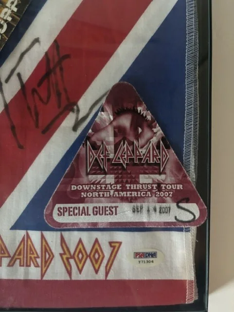 Joe Elliott Def Leopard Autographed 8 x 10 Memorabilia Collectors Set w/ PSA COA, изображение 4