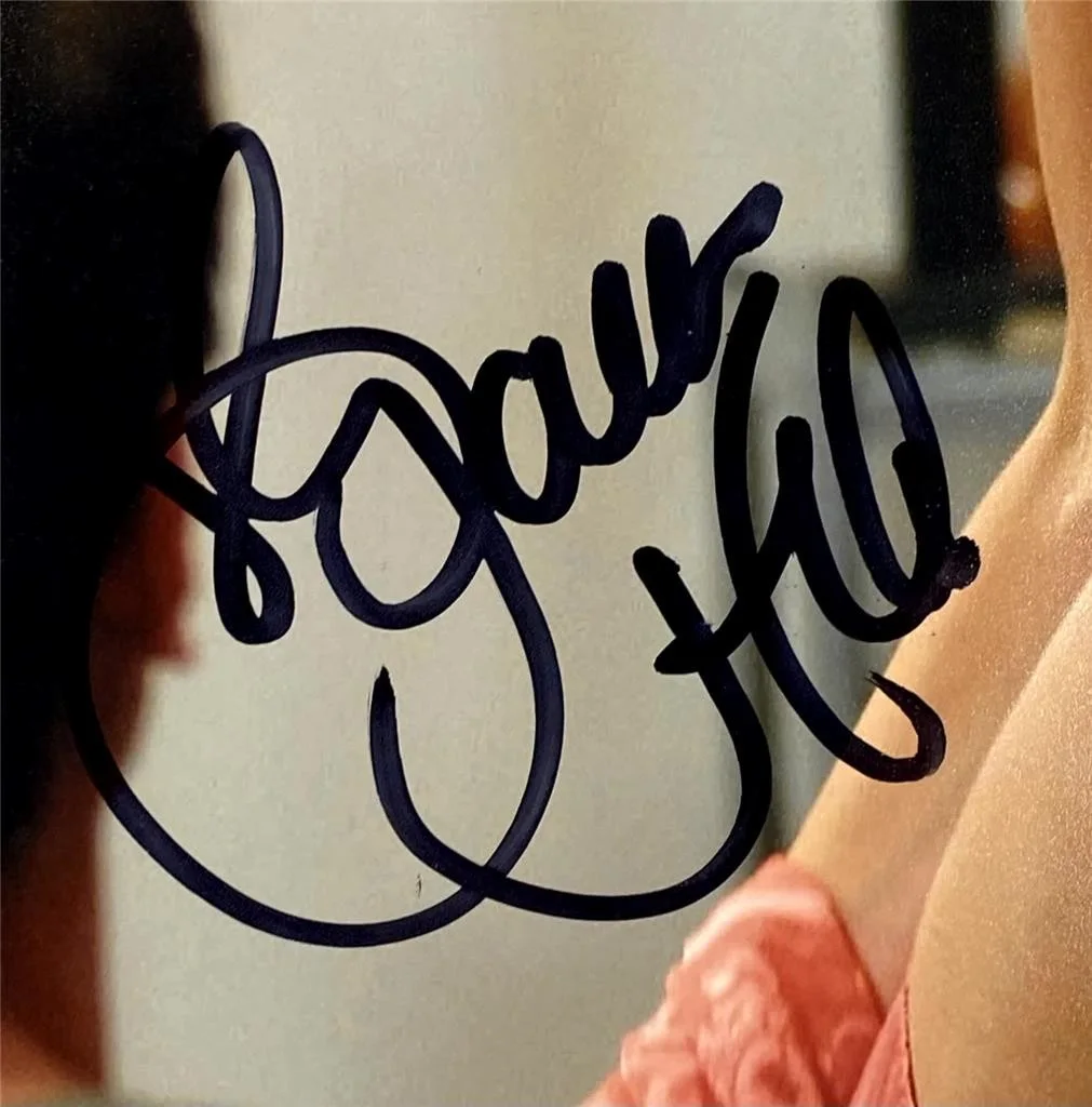 Paris Hilton — Paris Hilton signed 11x14 photo Model autograph ~ Beckett BAS, image 2