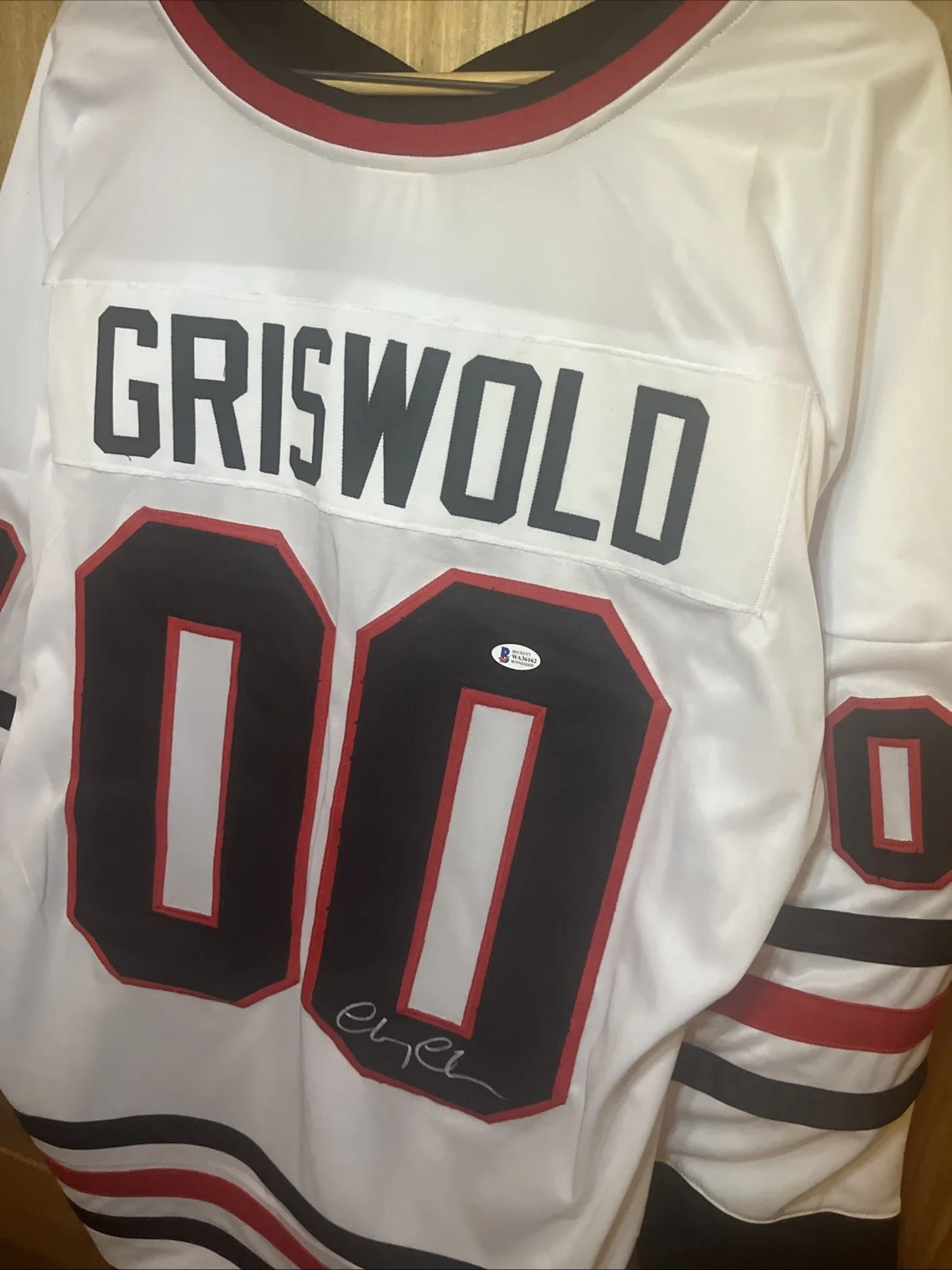 Chevy Chase — Autographed/signed Chevy Chase Custom Hockey Jersey Christmas Vacation BAS COA, изображение 3