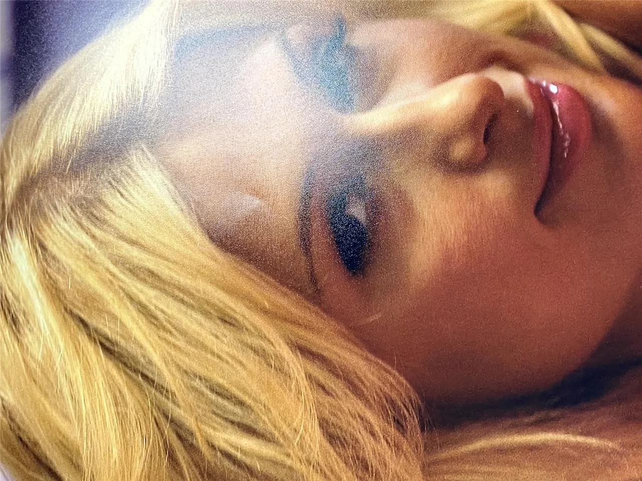 Paris Hilton — Paris Hilton signed 11x14 photo Model autograph (B) ~ Beckett BAS, image 4