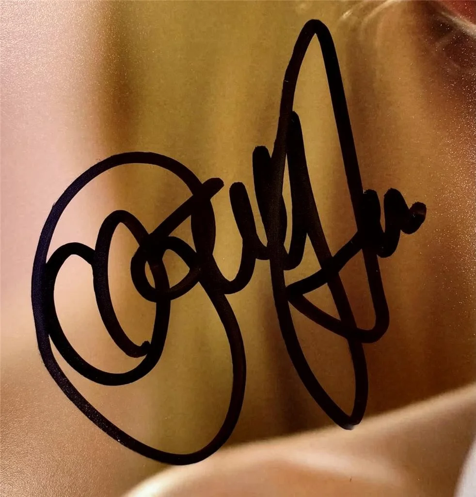 Paris Hilton — Paris Hilton signed 11x14 photo Model autograph (B) ~ Beckett BAS, image 4