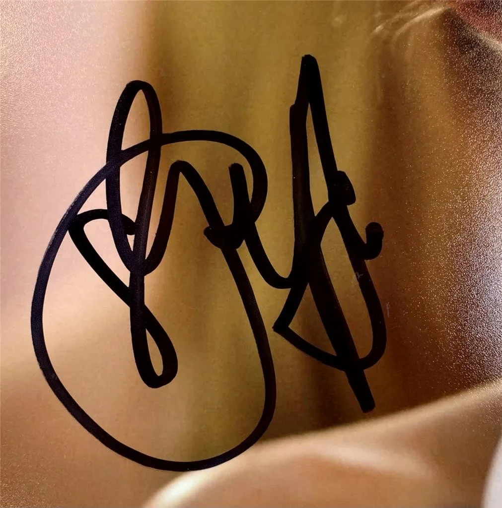 Paris Hilton — Paris Hilton signed 11x14 photo Model autograph (A) ~ Beckett BAS, image 2